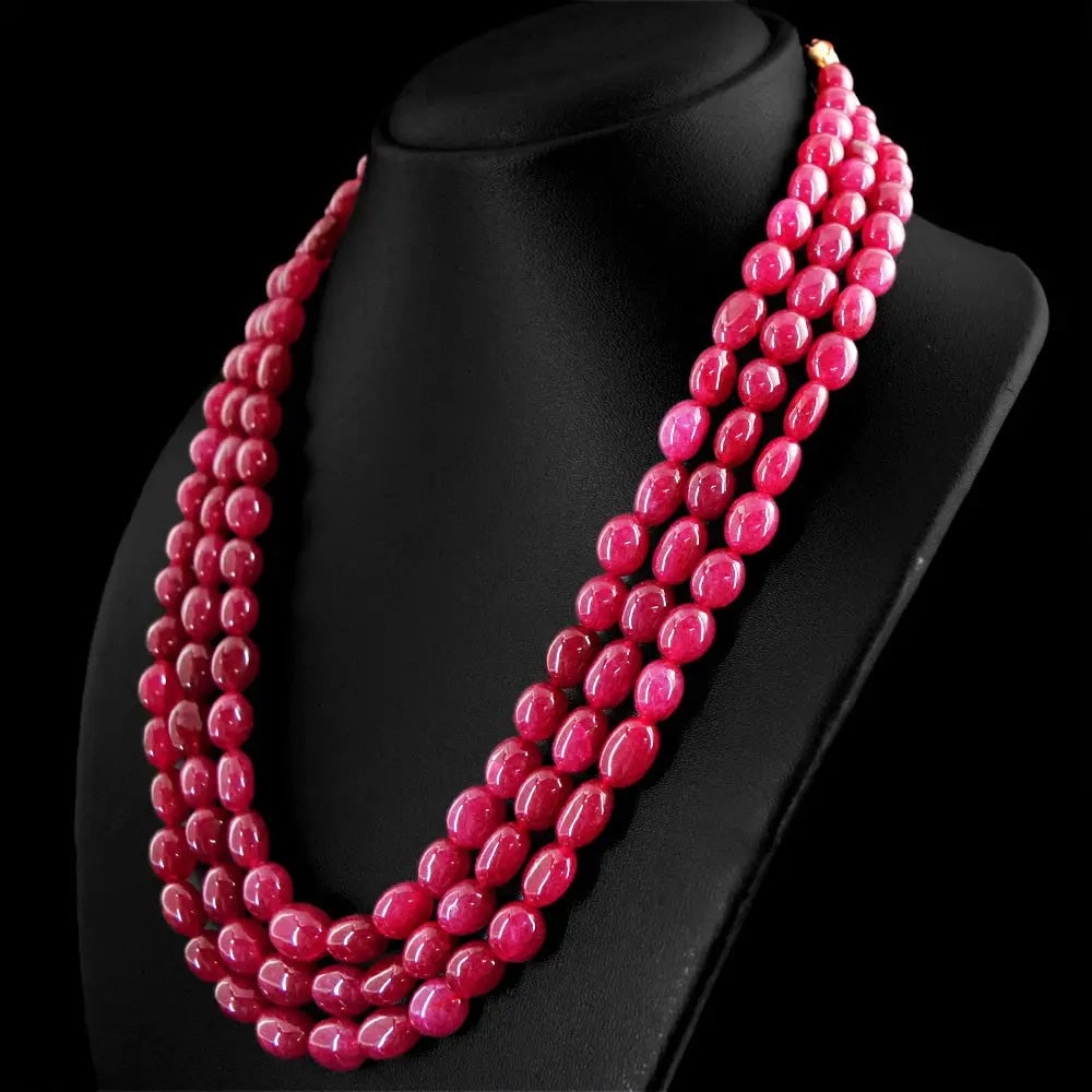 Exceptional Quality AMAZING 622.00 CTS ENHANCED RUBY 3 STRAND OVAL SHAPE BEADS NECKLACE (DG): AAA+ Certified Quality AMAZING 622.00 CTS ENHANCED RUBY 3 STRAND OVAL SHAPE BEADS NECKLACE (DG) We can arrange GIA certification and verification for vintage jewelry, diamonds, and gemstones. The cost