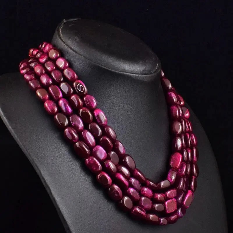Exceptional Quality Oval Shape 926 Cts Earth Mined 4 Line Red Ruby Beads Womens Necklace JK 01E367: AAA+ Certified Quality Oval Shape 926 Cts Earth Mined 4 Line Red Ruby Beads Womens Necklace JK 01E367 We can arrange GIA certification and verification for vintage jewelry, diamonds, and gemstones. Th