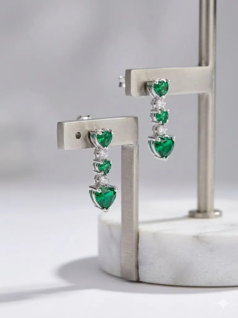 Exceptional Quality Silver - 925, Weight 4.gm, Gem Cubic Zirconia, ABC-ED249: AAA+ Certified, Quality Silver - 925, Weight 4.gm, Gem AAA Cubic Zirconia, ABC-ED249 We can arrange GIA certification and verification for vintage jewelry, diamonds, and gemstones. The cost of GIA cer