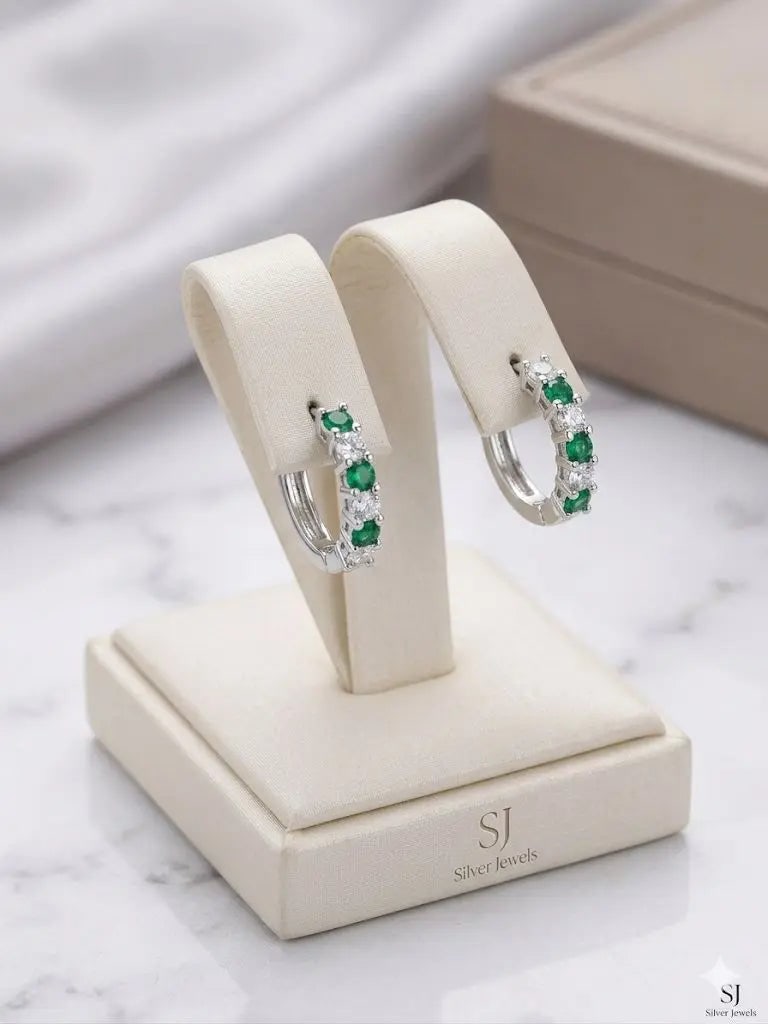 Exceptional Quality Silver - 925, Weight 3.7gm., Gem CZ, ABC-8201-2: AAA+ Certified, Quality Silver - 925, Weight 3.7gm., Gem CZ, ABC-8201-2 We can arrange GIA certification and verification for vintage jewelry, diamonds, and gemstones. The cost of GIA certification ra