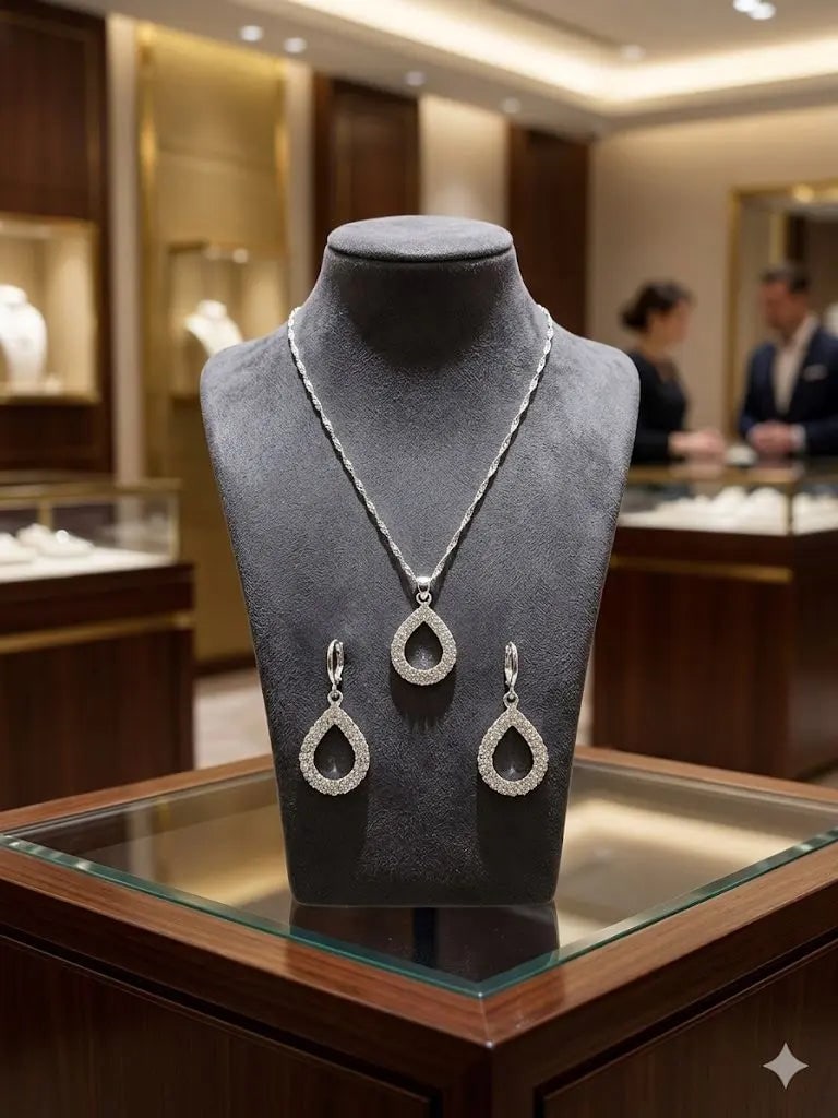 Exceptional Quality, Quality Silver-925, Chain Length 23cm, Weight 8.4gm, CJABC-s21601 (Including: AAA+ Certified Quality, Quality Silver-925, Chain Length 23cm, Weight 8.4gm, CJABC-s21601 (Including pendent Shinny CZ white color) We can arrange GIA certification and verification for vintage jewelr