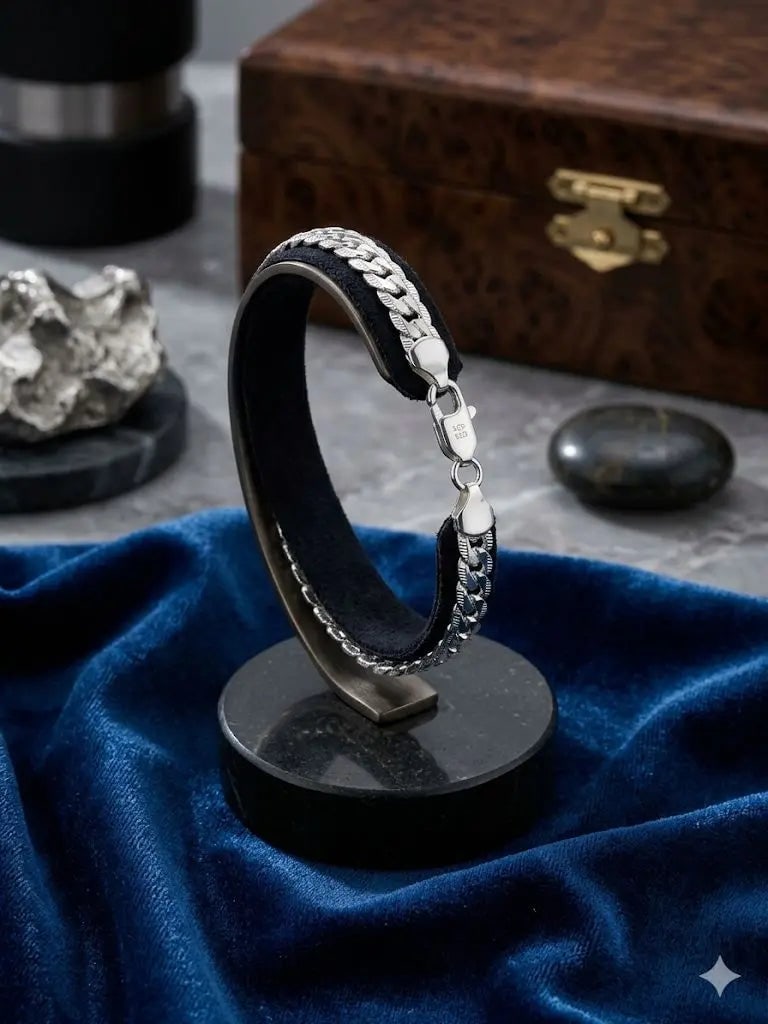 Exceptional Quality, Bracelet 20cm., Weight 7.5gm., Quality 925-Silver, CJABCsmb059: AAA+ Certified Quality, Bracelet 20cm., Weight 7.5gm., Quality 925-Silver, CJABCsmb060 We can arrange GIA certification and verification for vintage jewelry, diamonds, and gemstones. The cost of GIA c