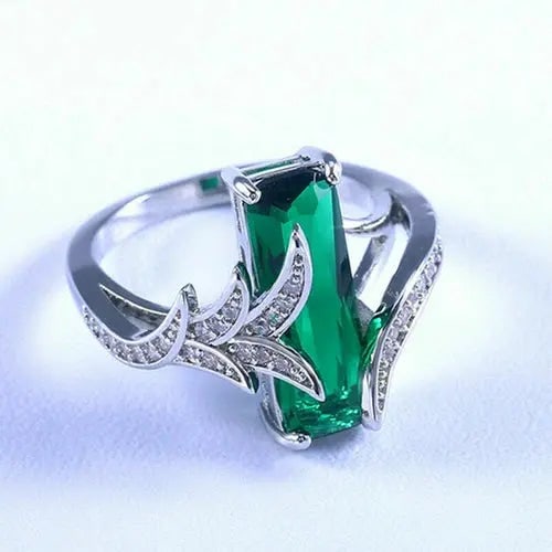 Exceptional Quality Gorgeous Women 925 Silver Ring Oval Cut Emerald Fashion Wedding Ring Size 6: Our gemstones are organic, Emerald stones suitable for investment, collectors, and fine jewelry, each accompanied by an authentic certification. Our 925 silver pieces are rhodium-plated and finished w
