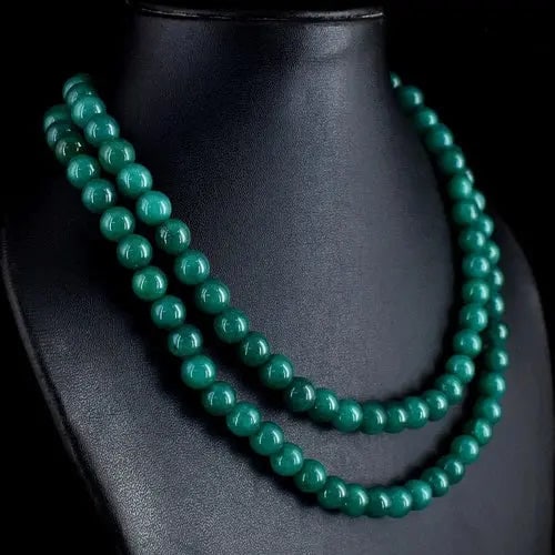 Exceptional Quality 2 Strand Round Shape Green Emerald 620.00 Cts Necklace Beads Jewelery Cus-Jew45: AAA+ Quality 620.00 Cts Earth-Mined Green Emerald 2-Strand Beaded Necklace Product Details: Gemstone: Natural Emerald (Earth-Mined) Total Weight: Approx. 620.00 Carats Bead Shape: Round Strands: 2 Str