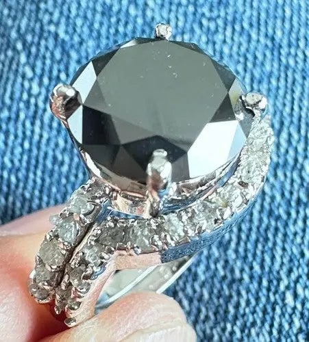 Exceptional Quality 5+Ct Black Real Moissanite & White Raw Diamond Silver Bridal Ring Size 7: Our gemstones are organic, natural stones suitable for investment, collectors, and fine jewelry, each accompanied by an authentic certification. Our 925 silver pieces are rhodium-plated and finished w
