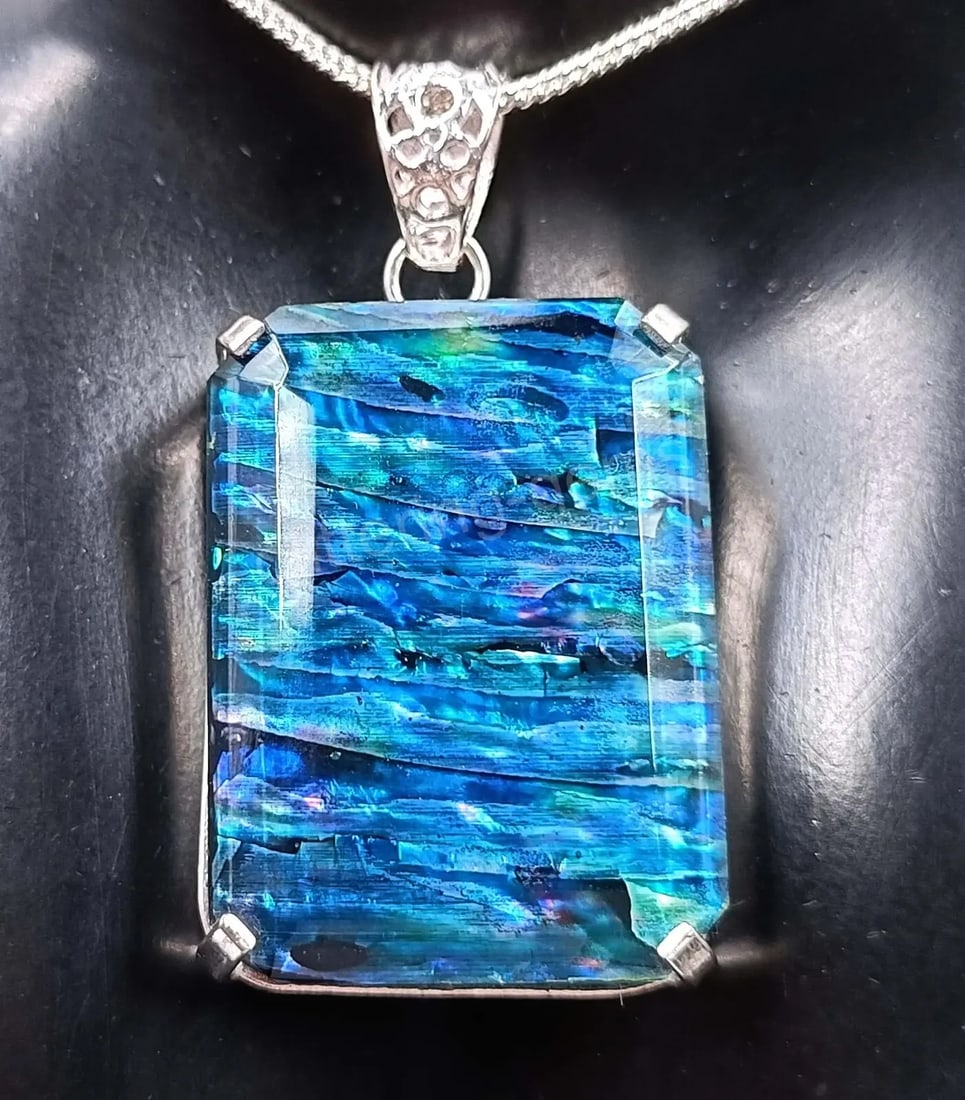 Exceptional Quality IGL 79 CT Emerald Cut Ammolite 925 Solid Silver Pendant Loose Gems Cus-Jew127: Our gemstones are organic, natural stones suitable for investment, collectors, and fine jewelry, each accompanied by an authentic certification. Our 925 silver pieces are rhodium-plated and finished w