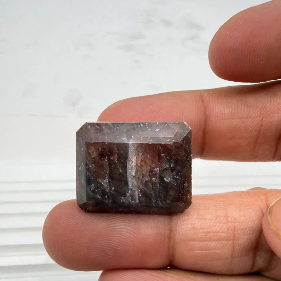 Exceptional Quality SQUARE MIXED RUBY, RED COLORED, INDIAN GEMSTONE, WEIGHT 91.1 CTS: ABC Rugs, Kilims & Jewelry offers internationally certified and verified pieces, with documentation provided by trusted gemological institutions, manufacturers, and industry professionals. At ABC