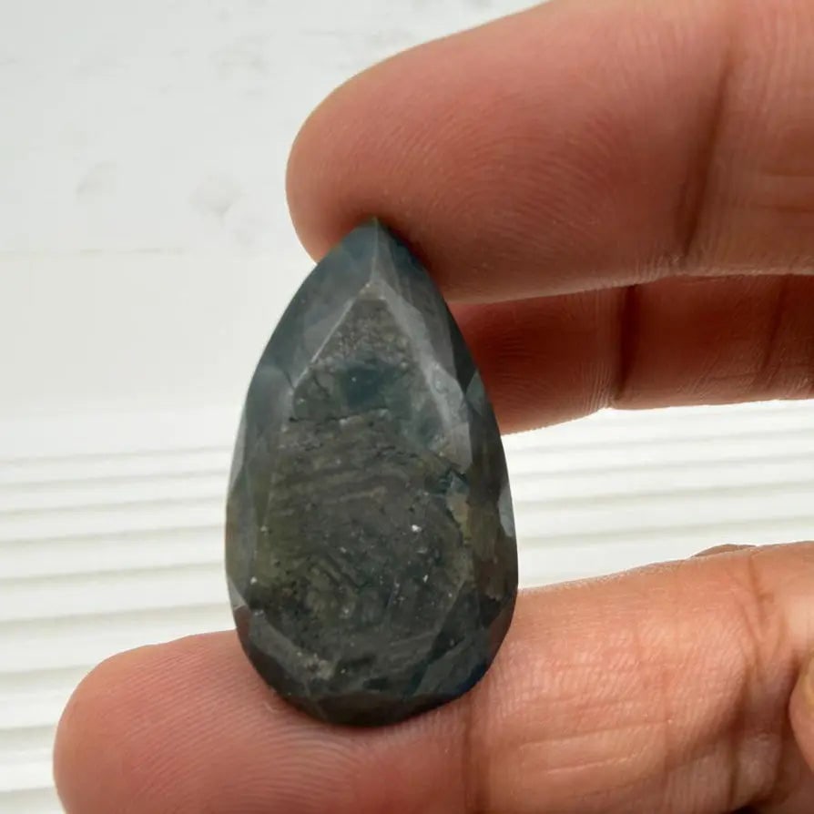 Exceptional Quality PEAR MIXED BLUE SAPPHIRE, BLUE COLORED, INDIAN GEMSTONE, WEIGHT 70.35 CTS: ABC Rugs, Kilims & Jewelry offers internationally certified and verified pieces, with documentation provided by trusted gemological institutions, manufacturers, and industry professionals. At ABC
