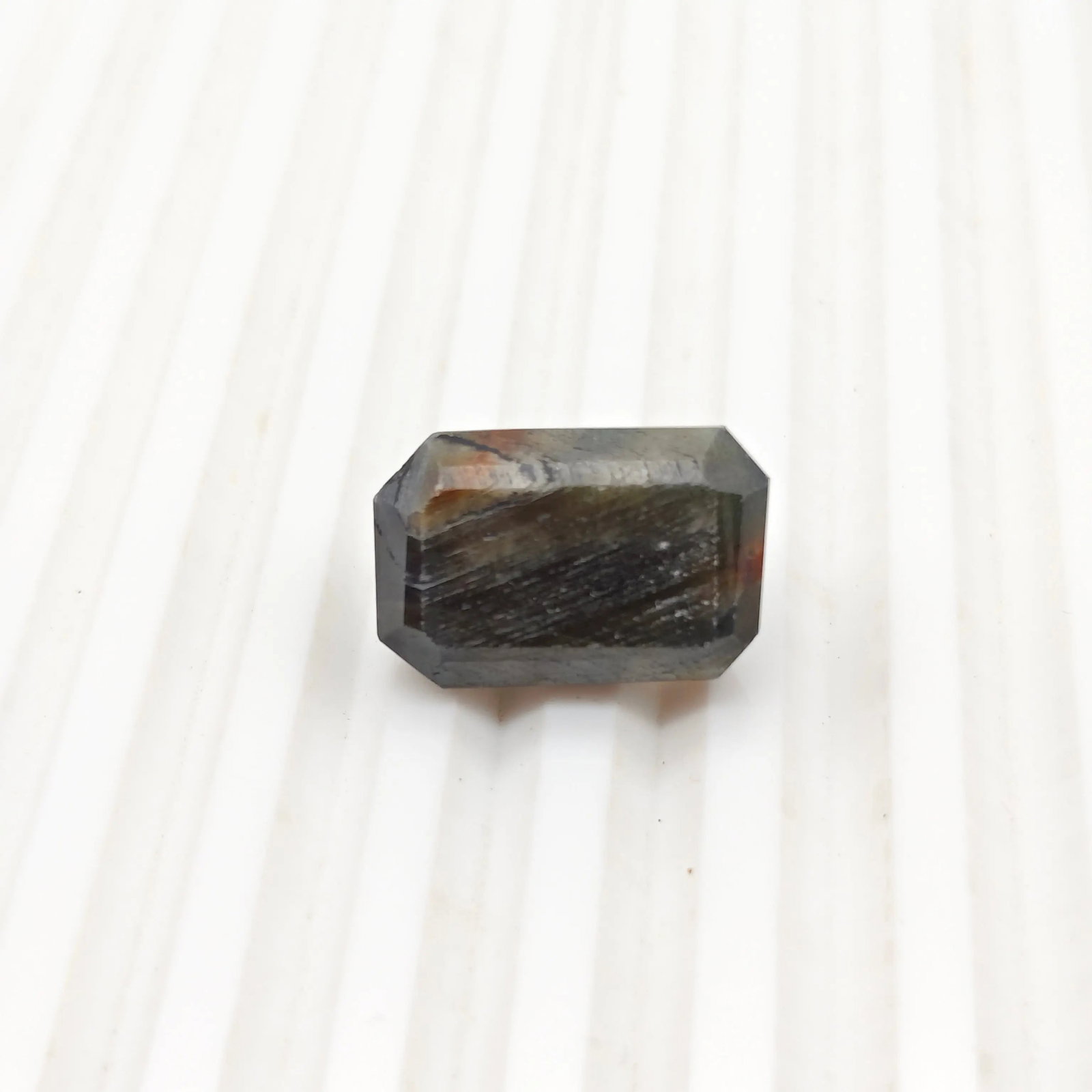 Exceptional Quality OVAL MIXED BLUE SAPPHIRE, BLUE COLORED, INDIAN GEMSTONE, WEIGHT 29.85 CTS: ABC Rugs, Kilims & Jewelry offers internationally certified and verified pieces, with documentation provided by trusted gemological institutions, manufacturers, and industry professionals. At ABC