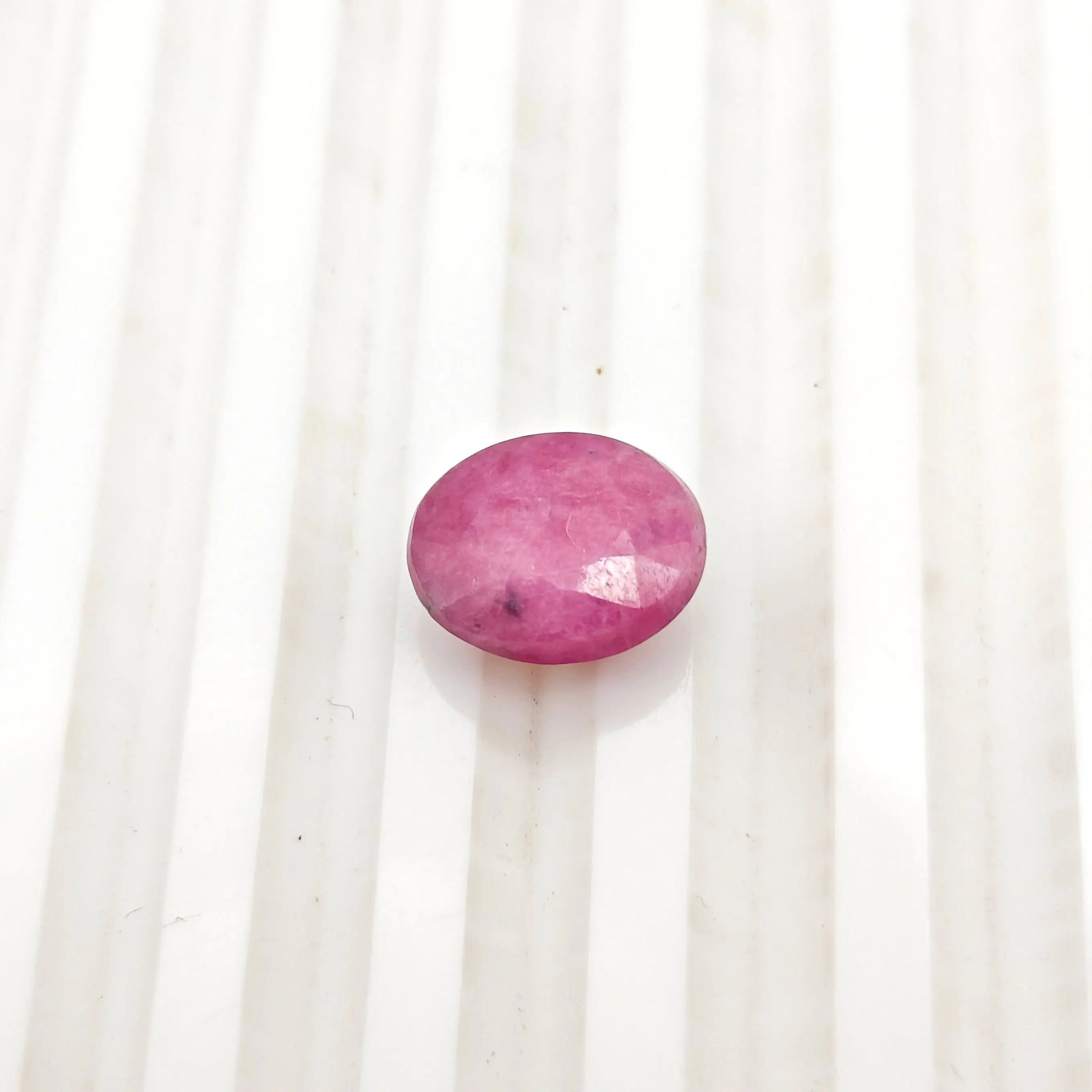 Exceptional Quality OVAL MIXED RUBY, RED COLORED, INDIAN GEMSTONE, WEIGHT 7.55 CTS: ABC Rugs, Kilims & Jewelry offers internationally certified and verified pieces, with documentation provided by trusted gemological institutions, manufacturers, and industry professionals. At ABC 