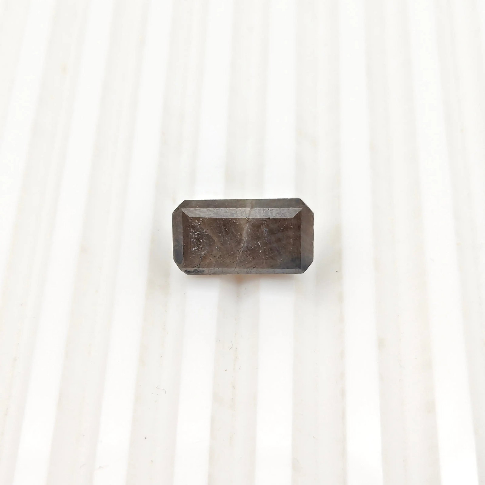 Exceptional Quality SQUARE MIXED BLUE SAPPHIRE, BLUE COLORED, INDIAN GEMSTONE, WEIGHT 10.2 CTS: ABC Rugs, Kilims & Jewelry offers internationally certified and verified pieces, with documentation provided by trusted gemological institutions, manufacturers, and industry professionals. At ABC