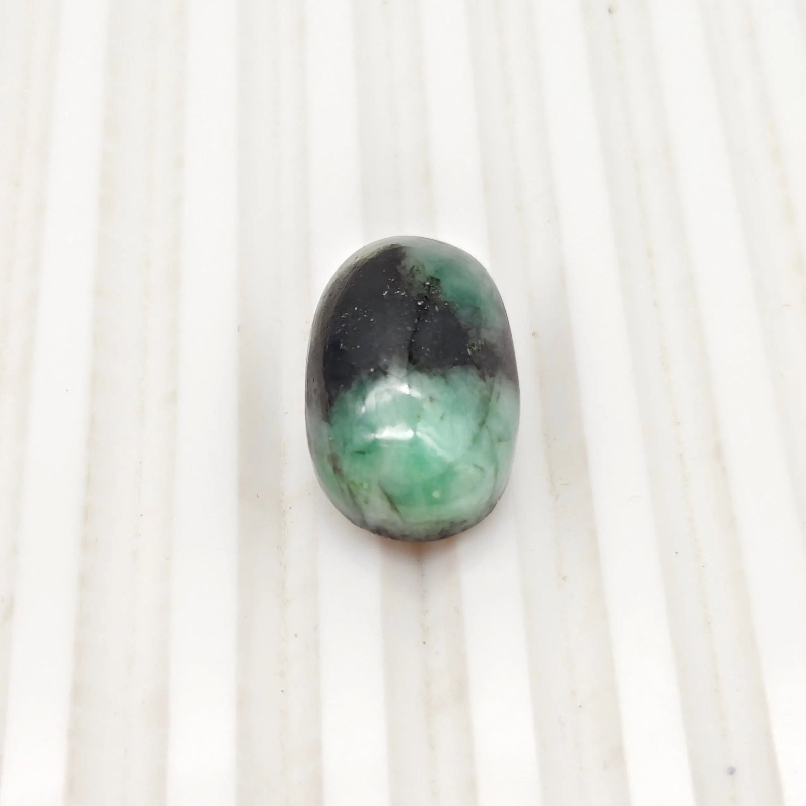 Exceptional Quality OVAL CABOCHON EMERALD, GREEN COLORED, INDIAN GEMSTONE, WEIGHT 17.05 CTS: ABC Rugs, Kilims & Jewelry offers internationally certified and verified pieces, with documentation provided by trusted gemological institutions, manufacturers, and industry professionals. At ABC