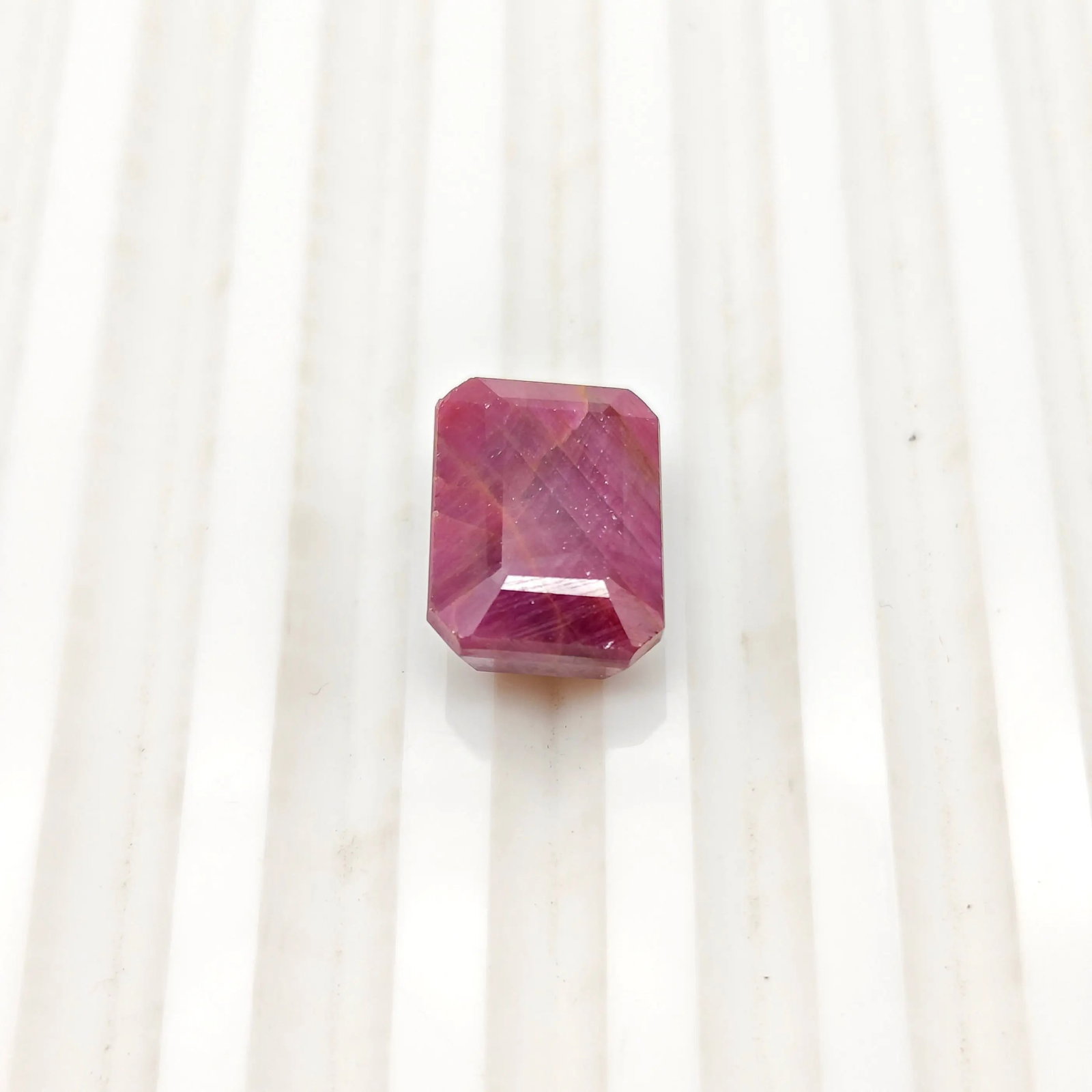 Exceptional Quality SQUARE MIXED RUBY, RED COLORED, INDIAN GEMSTONE, WEIGHT 11.7 CTS: ABC Rugs, Kilims & Jewelry offers internationally certified and verified pieces, with documentation provided by trusted gemological institutions, manufacturers, and industry professionals. At ABC