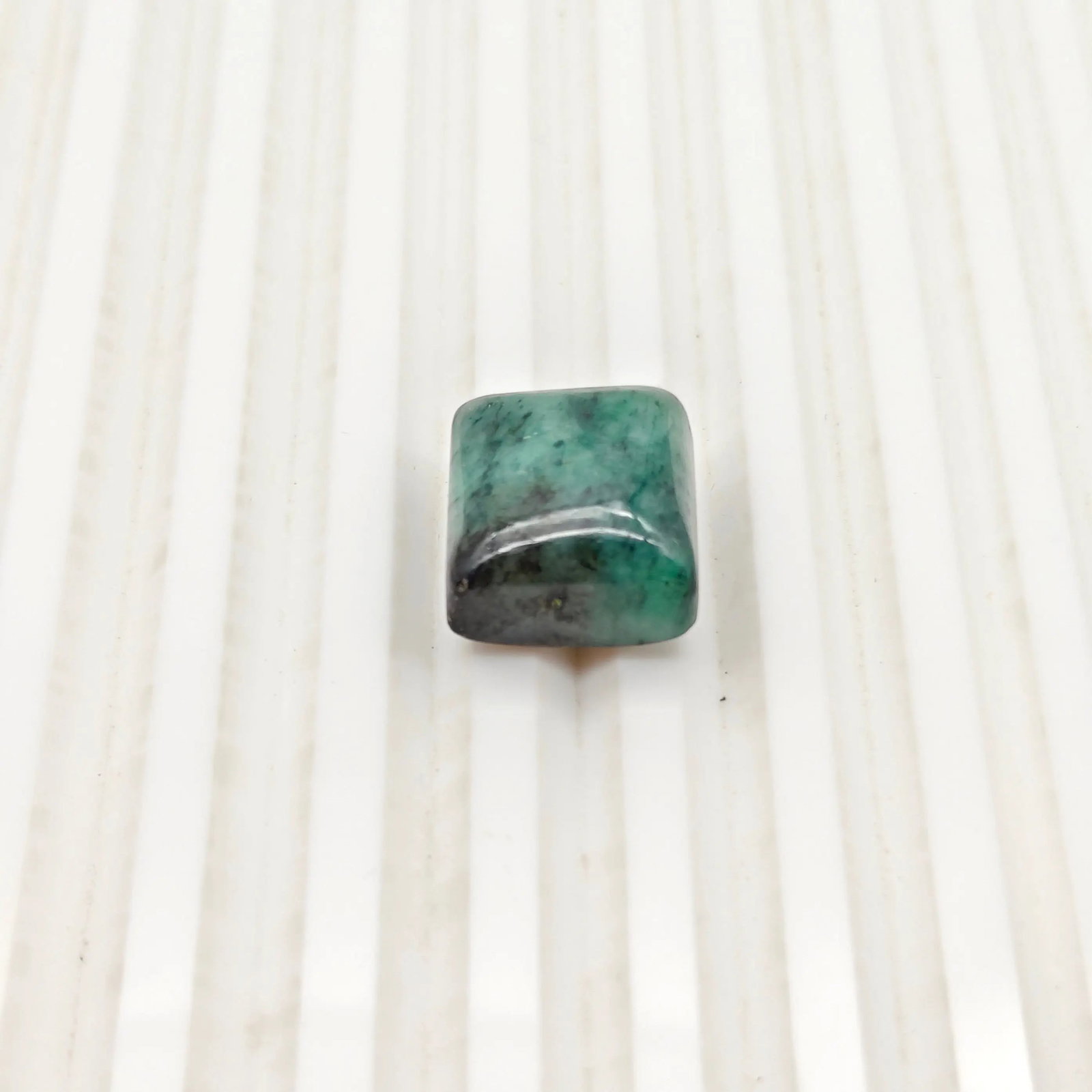 Exceptional Quality SQUARE CABOCHON EMERALD, GREEN COLORED, INDIAN GEMSTONE, WEIGHT 19 CTS: ABC Rugs, Kilims & Jewelry offers internationally certified and verified pieces, with documentation provided by trusted gemological institutions, manufacturers, and industry professionals. At ABC
