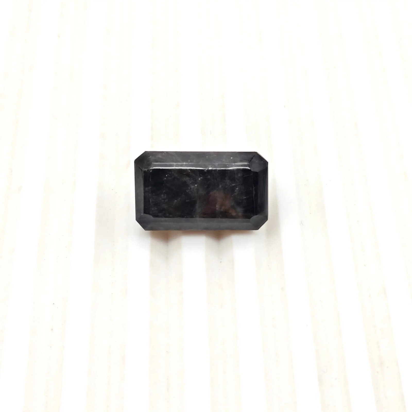 Exceptional Quality SQUARE MIXED BLUE SAPPHIRE, BLUE COLORED, INDIAN GEMSTONE, WEIGHT 36.4 CTS: ABC Rugs, Kilims & Jewelry offers internationally certified and verified pieces, with documentation provided by trusted gemological institutions, manufacturers, and industry professionals. At ABC