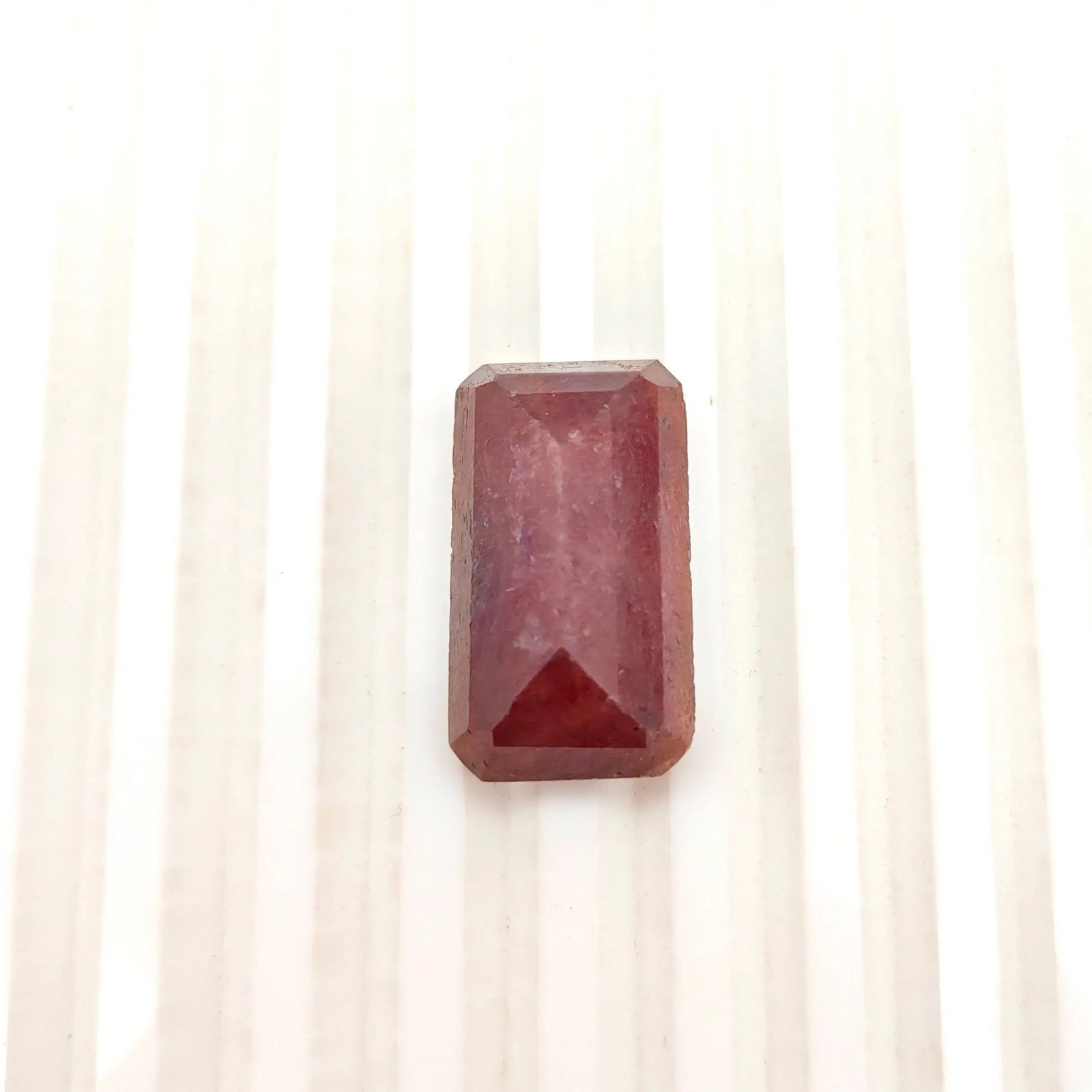 Exceptional Quality SQUARE MIXED RUBY, RED COLORED, INDIAN GEMSTONE, WEIGHT 49.35 CTS: ABC Rugs, Kilims & Jewelry offers internationally certified and verified pieces, with documentation provided by trusted gemological institutions, manufacturers, and industry professionals. At ABC