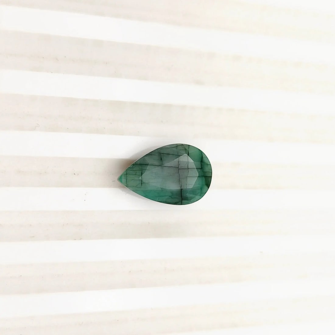 Exceptional Quality PEAR MIXED EMERALD, GREEN COLORED, INDIAN GEMSTONE, WEIGHT 6 CTS: ABC Rugs, Kilims & Jewelry offers internationally certified and verified pieces, with documentation provided by trusted gemological institutions, manufacturers, and industry professionals. At ABC 