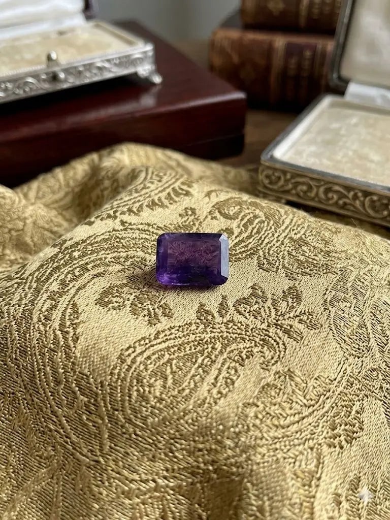 Exceptional Quality Amythest, Square Shaped, Blue Purple- Transparent Colored, Weight: ABC Rugs, Kilims & Jewelry offers internationally certified and verified pieces, with documentation provided by trusted gemological institutions, manufacturers, and industry professionals. At ABC