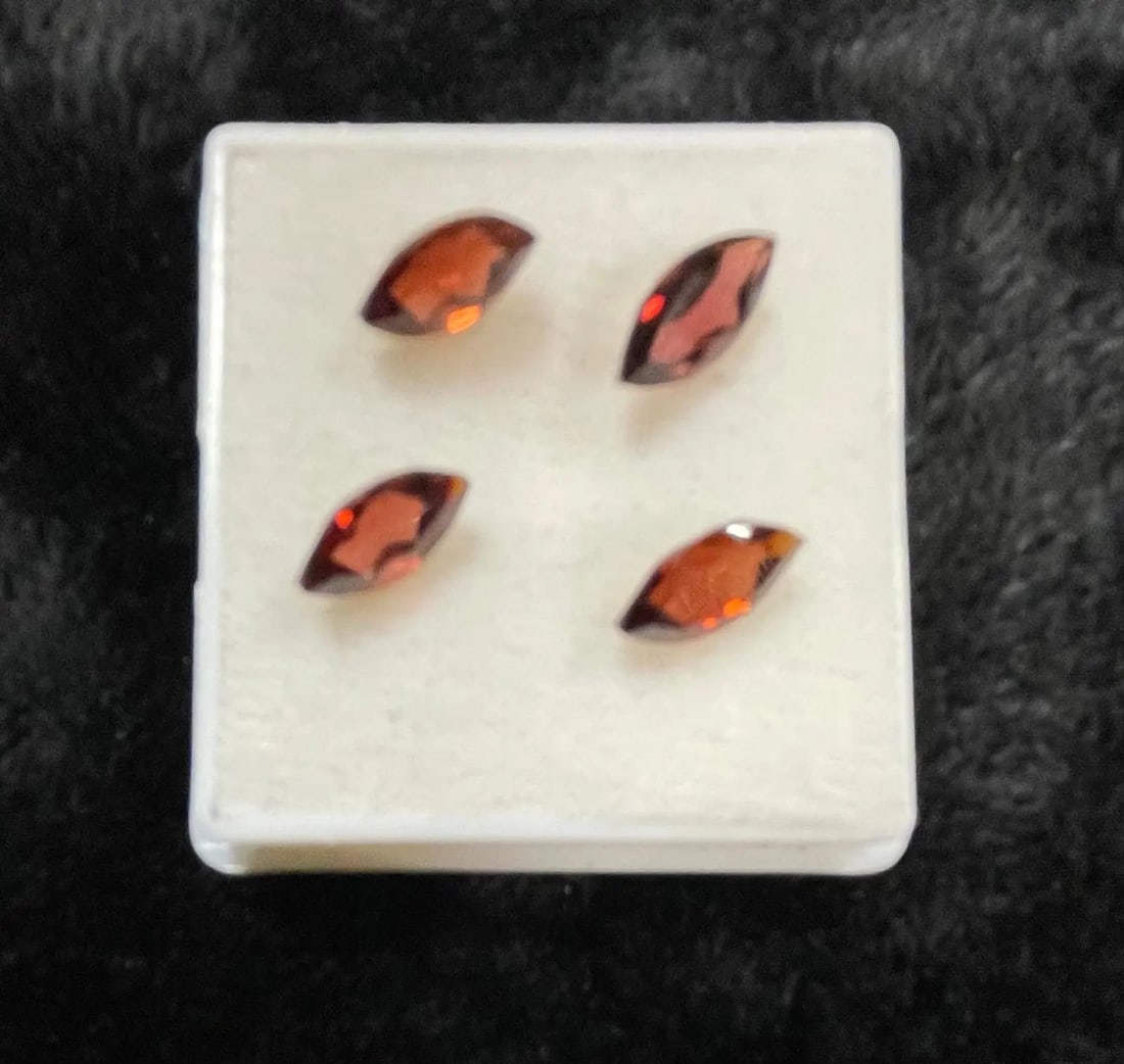 Exceptional Quality 4 Pieces Brazilian GRANET Marquise Shaped Gemstone, Weight: 6 ct, Size 10x5,: ABC Rugs, Kilims & Jewelry offers internationally certified and verified pieces, with documentation provided by trusted gemological institutions, manufacturers, and industry professionals. At ABC 