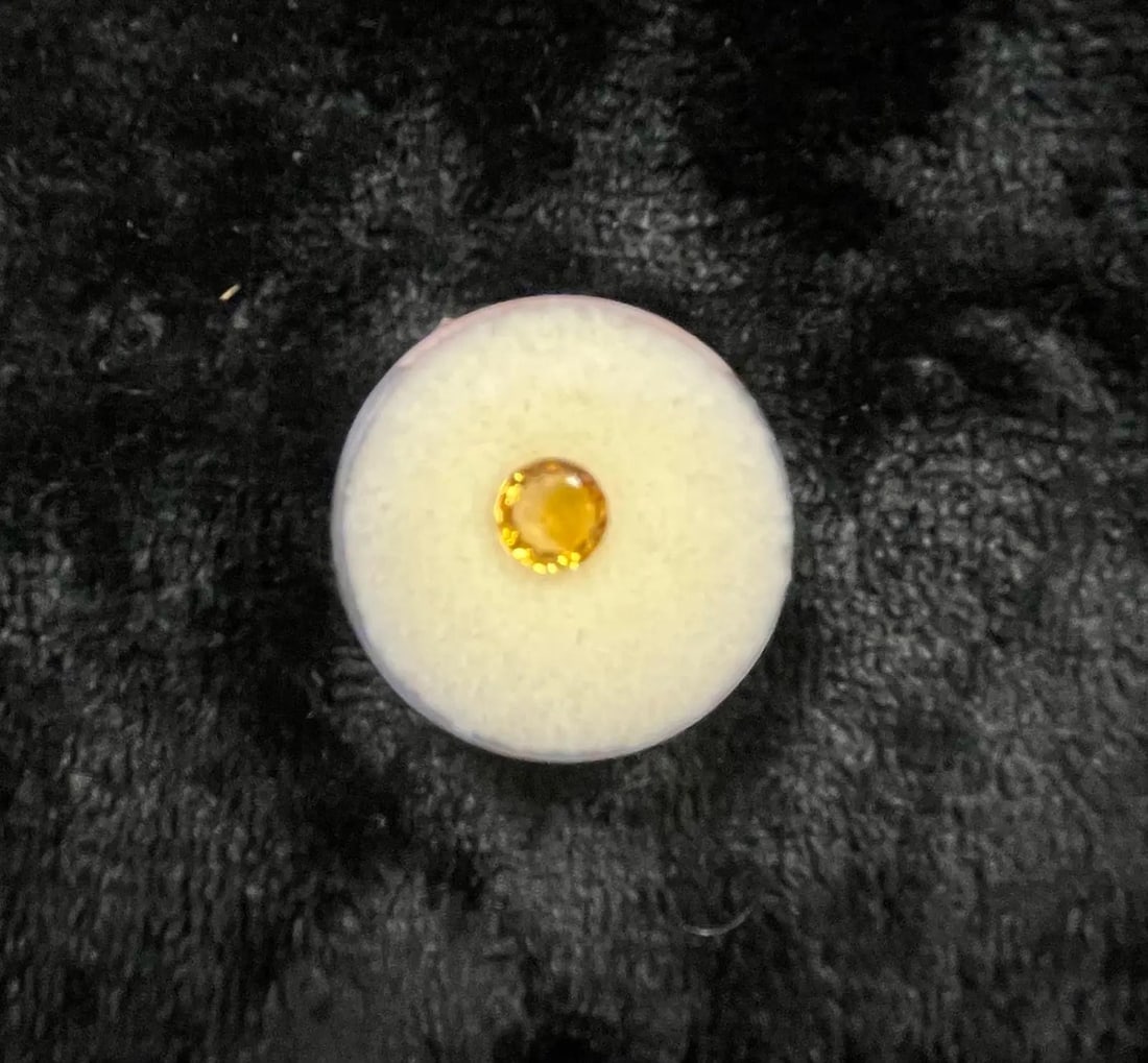 Exceptional Quality 1 Piece Citrine/Gold Round Shaped Gemstone, Weight: 0.94 ct, Size 6, Gem53: ABC Rugs, Kilims & Jewelry offers internationally certified and verified pieces, with documentation provided by trusted gemological institutions, manufacturers, and industry professionals. At ABC 