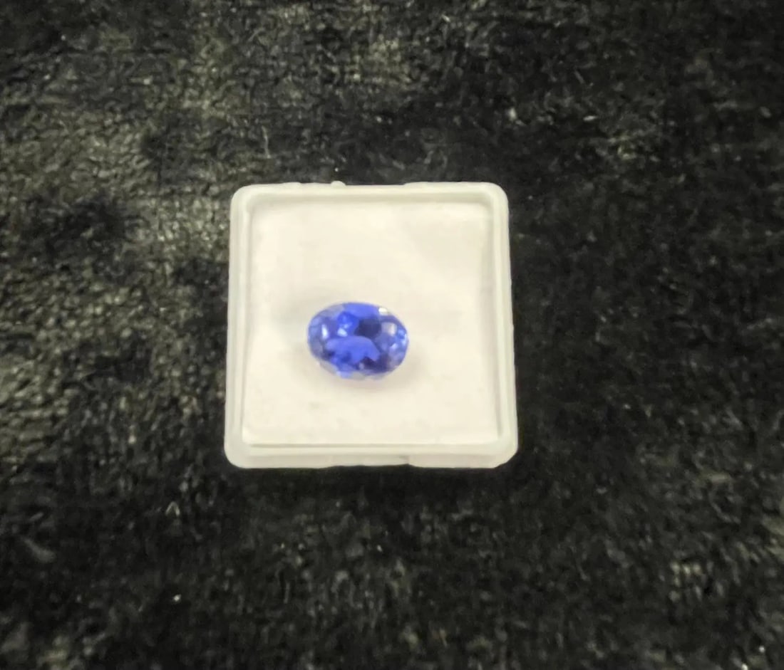 Exceptional Quality 1 Piece Sapphire Cushion Shaped Gemstone, Weight: 2 ct, Size 20x10, Gem69: ABC Rugs, Kilims & Jewelry offers internationally certified and verified pieces, with documentation provided by trusted gemological institutions, manufacturers, and industry professionals. At ABC 