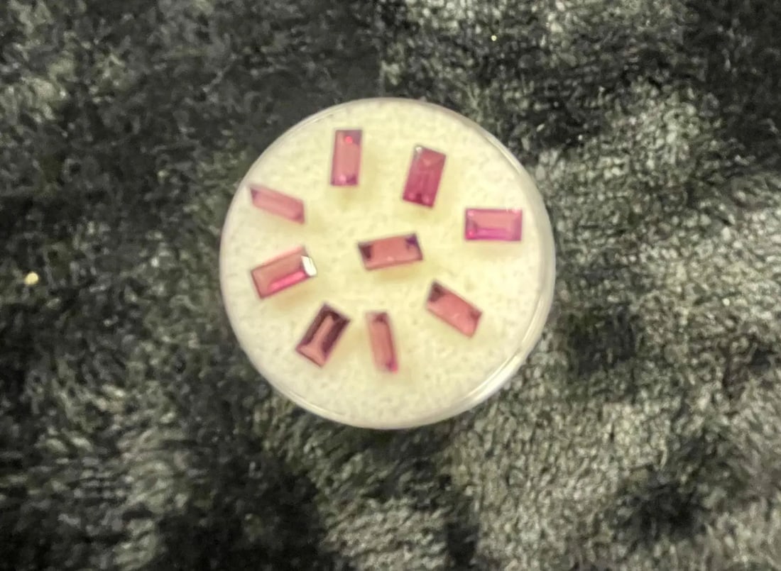 Exceptional Quality African 9 Pieces Rhodolite Garnet / Raspberry-Red Rectangle Shaped Emerald Cut: ABC Rugs, Kilims & Jewelry offers internationally certified and verified pieces, with documentation provided by trusted gemological institutions, manufacturers, and industry professionals. At ABC 