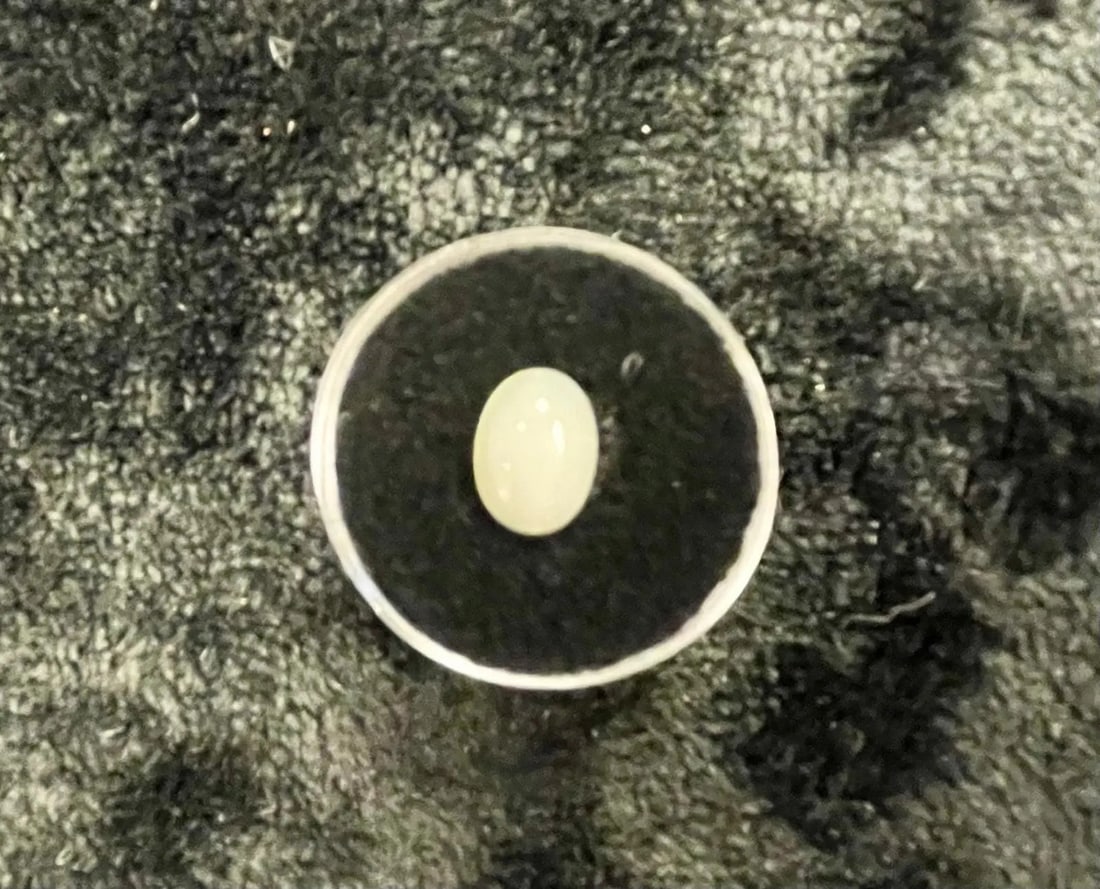 Exceptional Quality Ethiopian 1 Piece Oval Shaped Golden Opal Gemstone, Weight: 1.29 ct, Size 10x8,: ABC Rugs, Kilims & Jewelry offers internationally certified and verified pieces, with documentation provided by trusted gemological institutions, manufacturers, and industry professionals. At ABC 