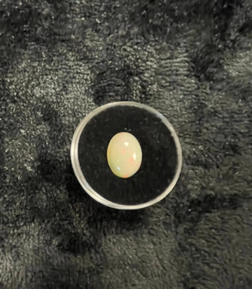 Exceptional Quality Ethiopian 1 Piece Oval Shaped Golden Opal Gemstone, Weight: 2.1 ct, Size 10x14,: ABC Rugs, Kilims & Jewelry offers internationally certified and verified pieces, with documentation provided by trusted gemological institutions, manufacturers, and industry professionals. At ABC 