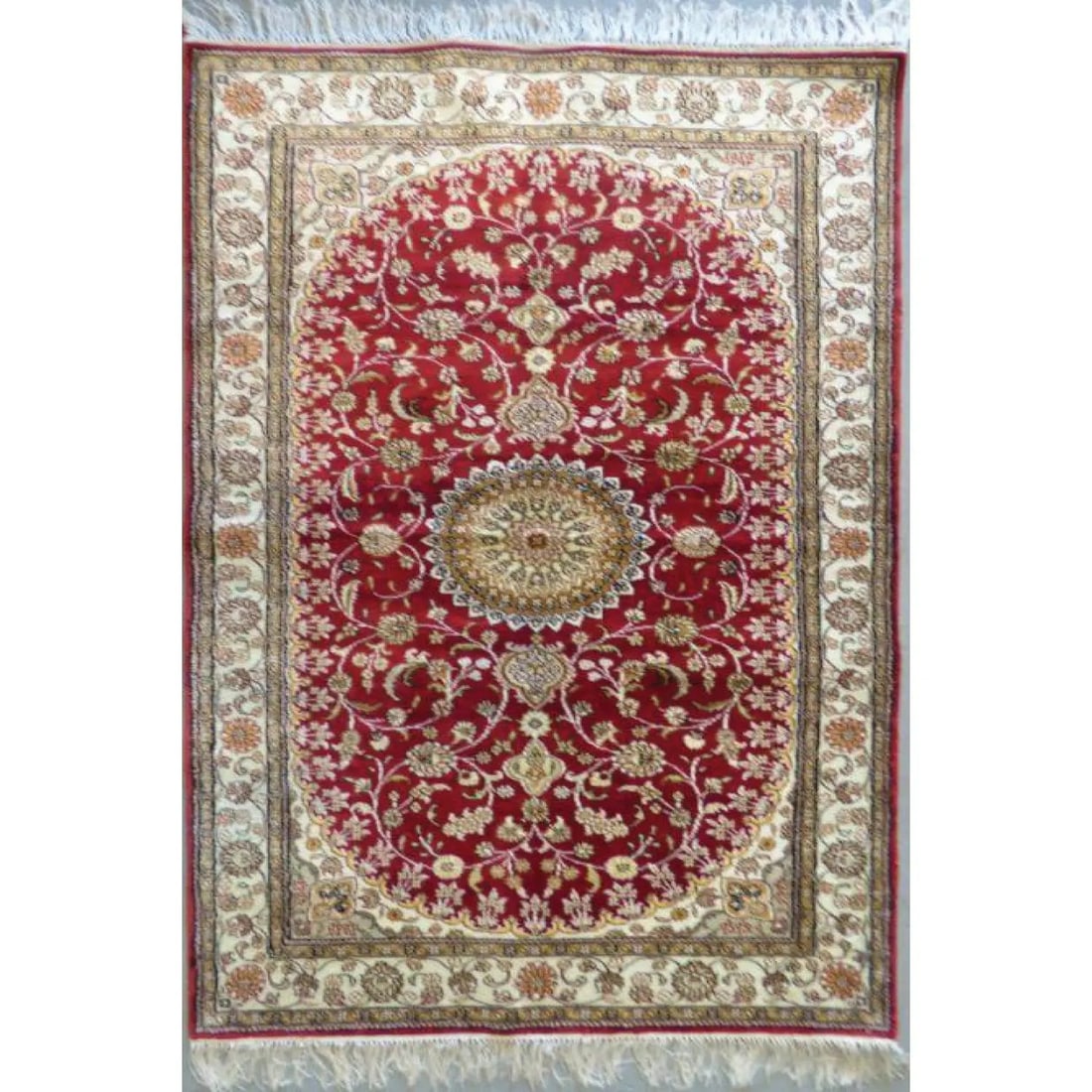 One Of The Kind Hand Made Turkish Silk design rugs size 5' x 3' Abc-Silk-TK005: Hand Made Turkish Silk design rugs size 5' x 3' Abc-Silk-TK005 Turkish Silk rugs are among the rugs with the most diversity, both with respect to the type of weave, quality and density of knots, varia