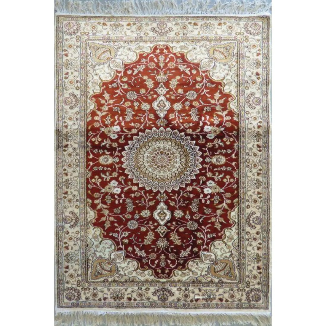 One Of The Kind Hand Made Turkish Silk design rugs size 5' x 3' Abc-Silk-TK004: Hand Made Turkish Silk design rugs size 5' x 3' Abc-Silk-TK004 Turkish Silk rugs are among the rugs with the most diversity, both with respect to the type of weave, quality and density of knots, varia