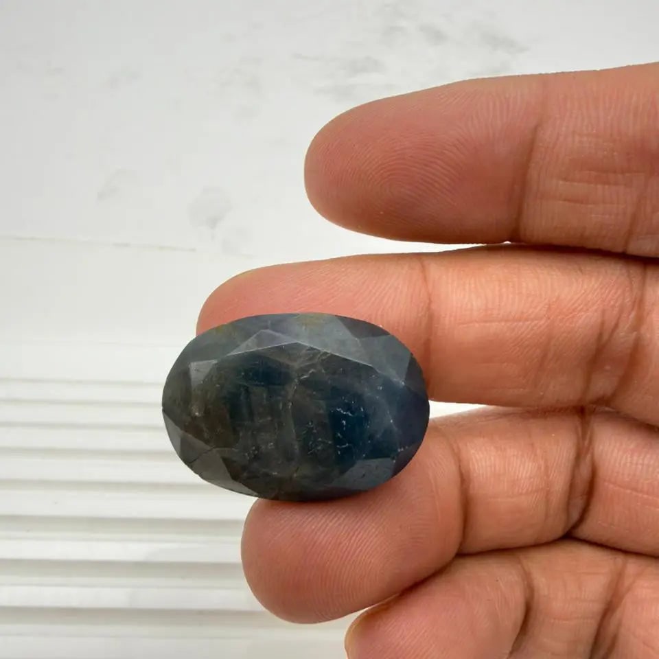 Exceptional Quality OVAL MIXED BLUE SAPPHIRE, BLUE COLORED, INDIAN GEMSTONE, WEIGHT 69.6 CTS: ABC Rugs, Kilims & Jewelry offers internationally certified and verified pieces, with documentation provided by trusted gemological institutions, manufacturers, and industry professionals. At ABC