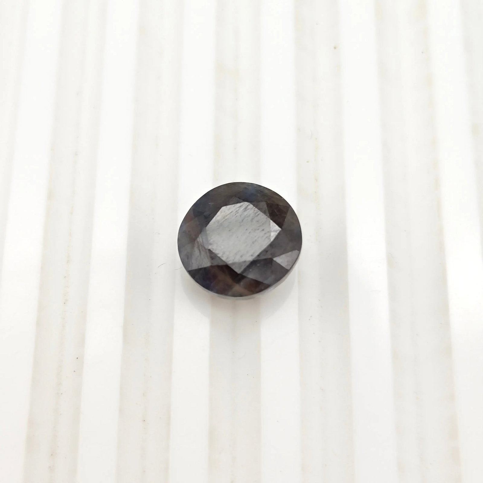 Exceptional Quality ROUND MIXED BLUE SAPPHIRE, BLUE COLORED, INDIAN GEMSTONE, WEIGHT 7.8 CTS: ABC Rugs, Kilims & Jewelry offers internationally certified and verified pieces, with documentation provided by trusted gemological institutions, manufacturers, and industry professionals. At ABC