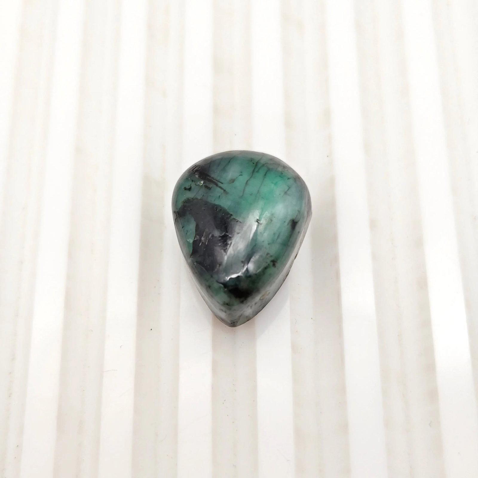Exceptional Quality PEAR CABOCHON EMERALD, GREEN COLORED, INDIAN GEMSTONE, WEIGHT 20.45 CTS: ABC Rugs, Kilims & Jewelry offers internationally certified and verified pieces, with documentation provided by trusted gemological institutions, manufacturers, and industry professionals. At ABC