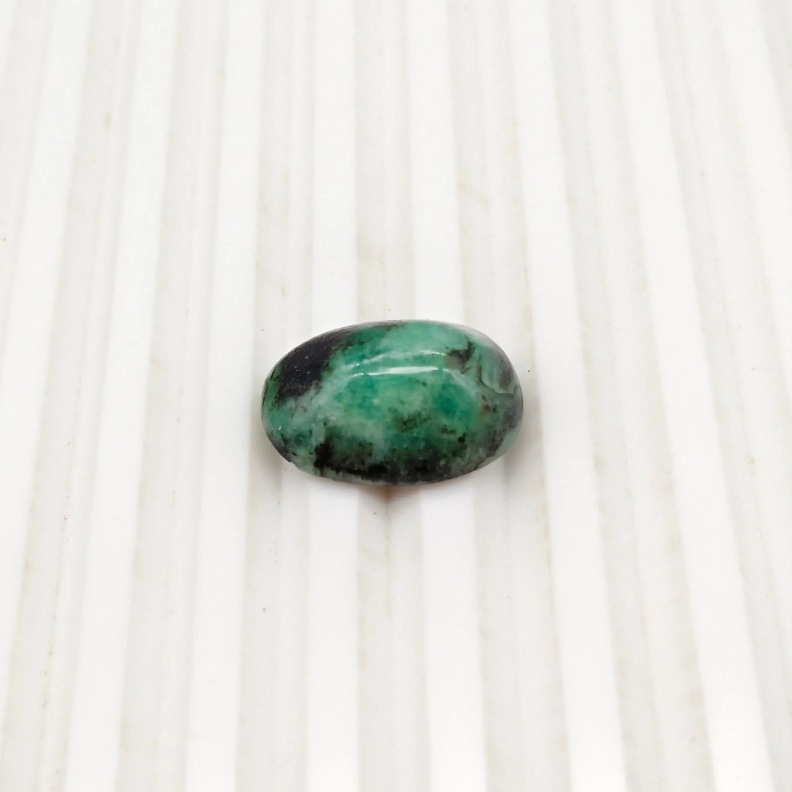 Exceptional Quality OVAL CABOCHON EMERALD, GREEN COLORED, INDIAN GEMSTONE, WEIGHT 15.55 CTS: ABC Rugs, Kilims & Jewelry offers internationally certified and verified pieces, with documentation provided by trusted gemological institutions, manufacturers, and industry professionals. At ABC