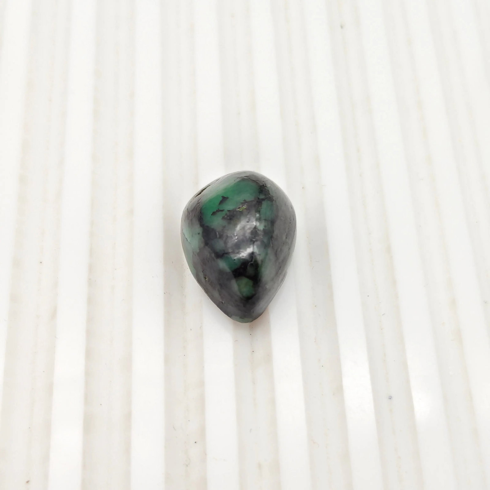Exceptional Quality PEAR CABOCHON EMERALD, GREEN COLORED, INDIAN GEMSTONE, WEIGHT 20.65 CTS: ABC Rugs, Kilims & Jewelry offers internationally certified and verified pieces, with documentation provided by trusted gemological institutions, manufacturers, and industry professionals. At ABC 