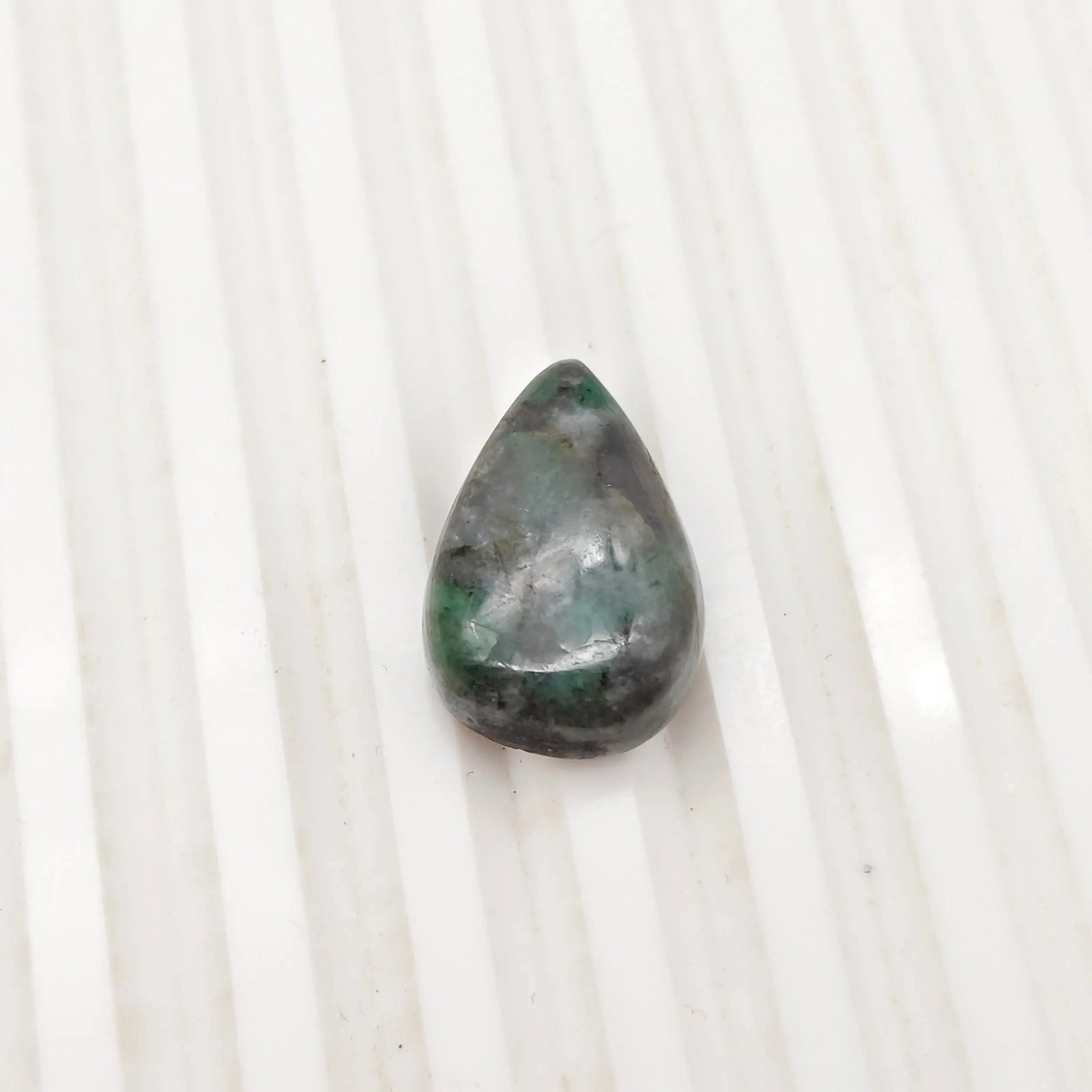 Exceptional Quality PEAR CABOCHON EMERALD, GREEN COLORED, INDIAN GEMSTONE, WEIGHT 15 CTS: ABC Rugs, Kilims & Jewelry offers internationally certified and verified pieces, with documentation provided by trusted gemological institutions, manufacturers, and industry professionals. At ABC