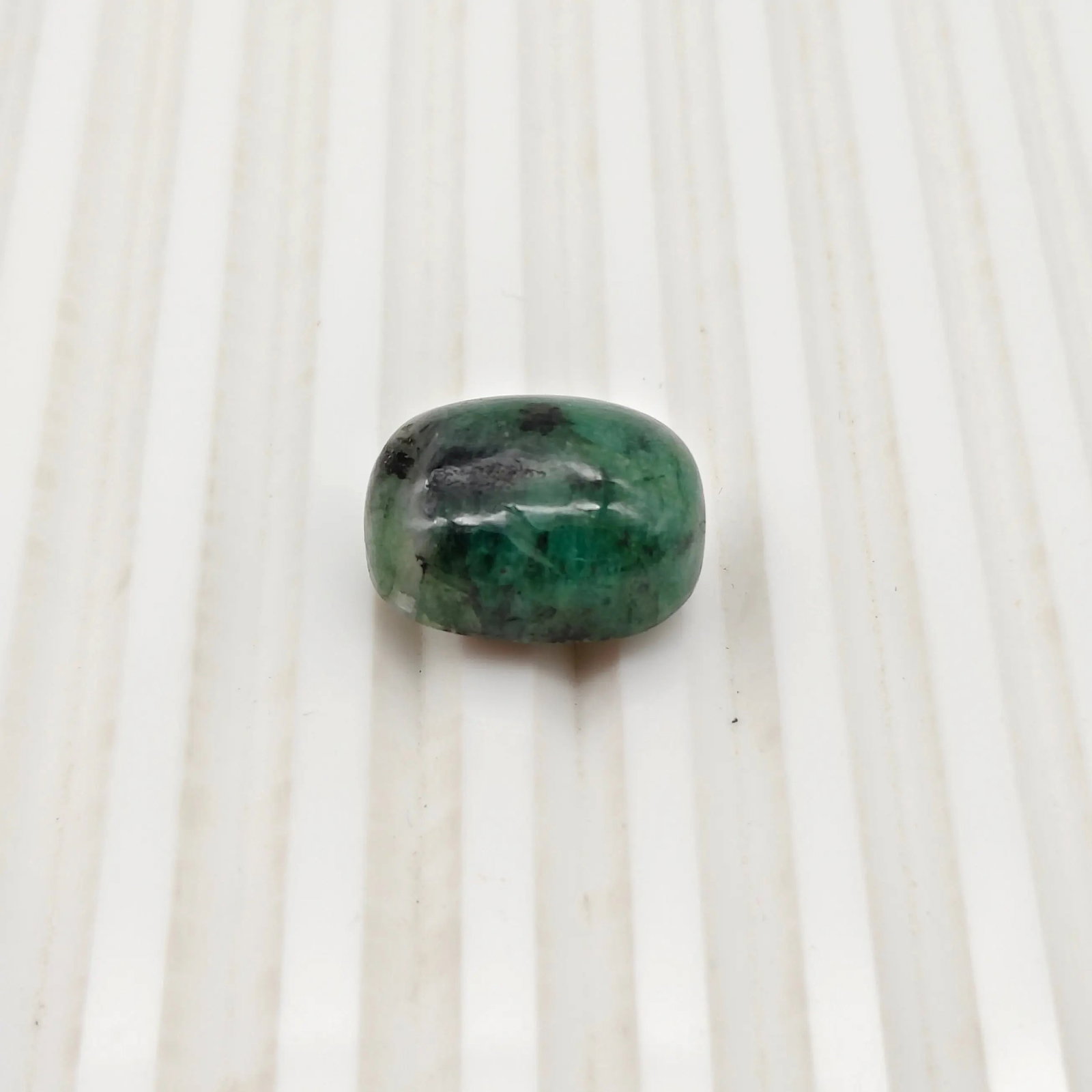 Exceptional Quality OVAL CABOCHON EMERALD, GREEN COLORED, INDIAN GEMSTONE, WEIGHT 20.25 CTS: ABC Rugs, Kilims & Jewelry offers internationally certified and verified pieces, with documentation provided by trusted gemological institutions, manufacturers, and industry professionals. At ABC