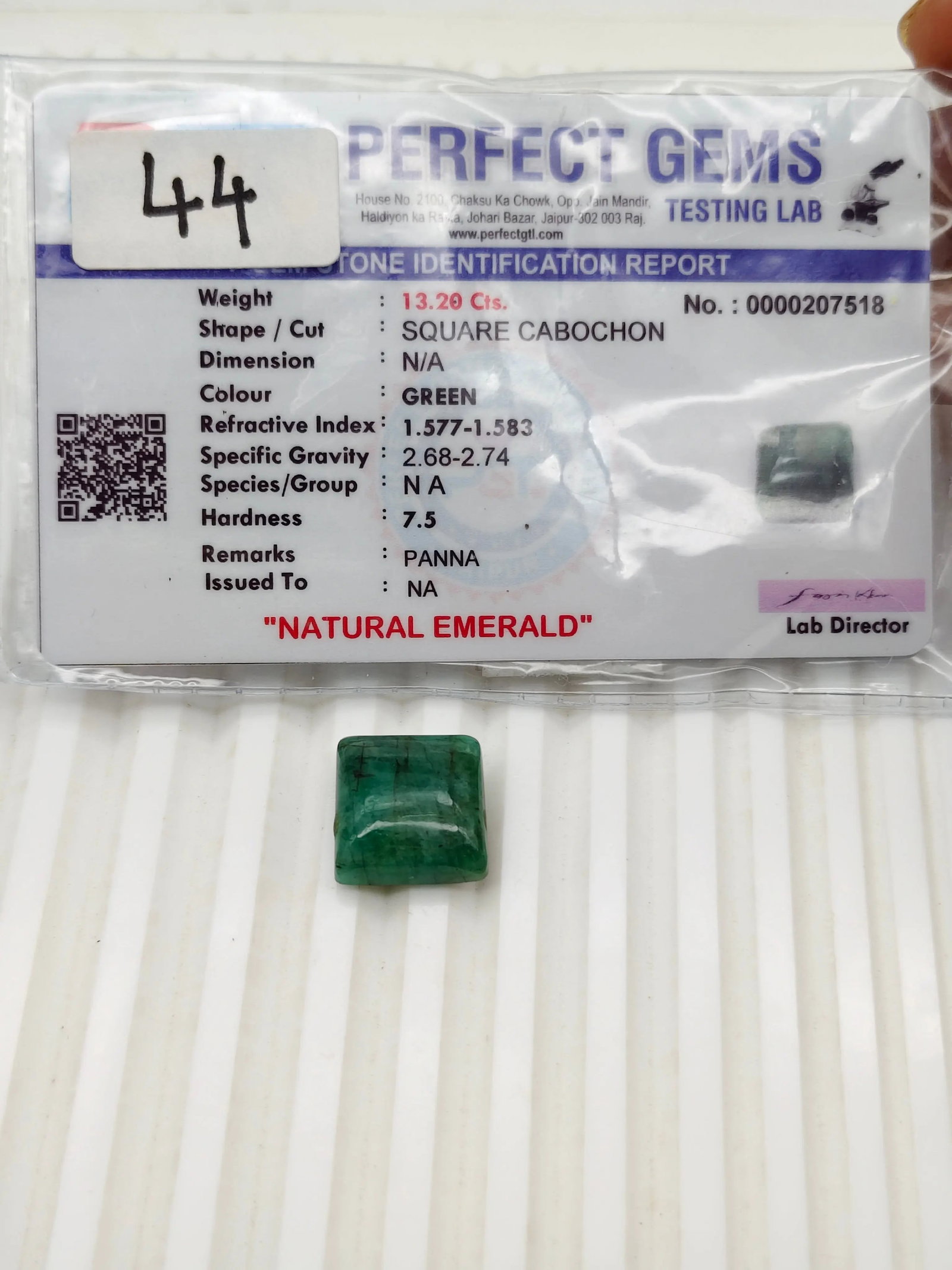 Exceptional Quality SQUARE CABOCHON EMERALD, GREEN COLORED, INDIAN GEMSTONE, WEIGHT 13.2 CTS: ABC Rugs, Kilims & Jewelry offers internationally certified and verified pieces, with documentation provided by trusted gemological institutions, manufacturers, and industry professionals. At ABC
