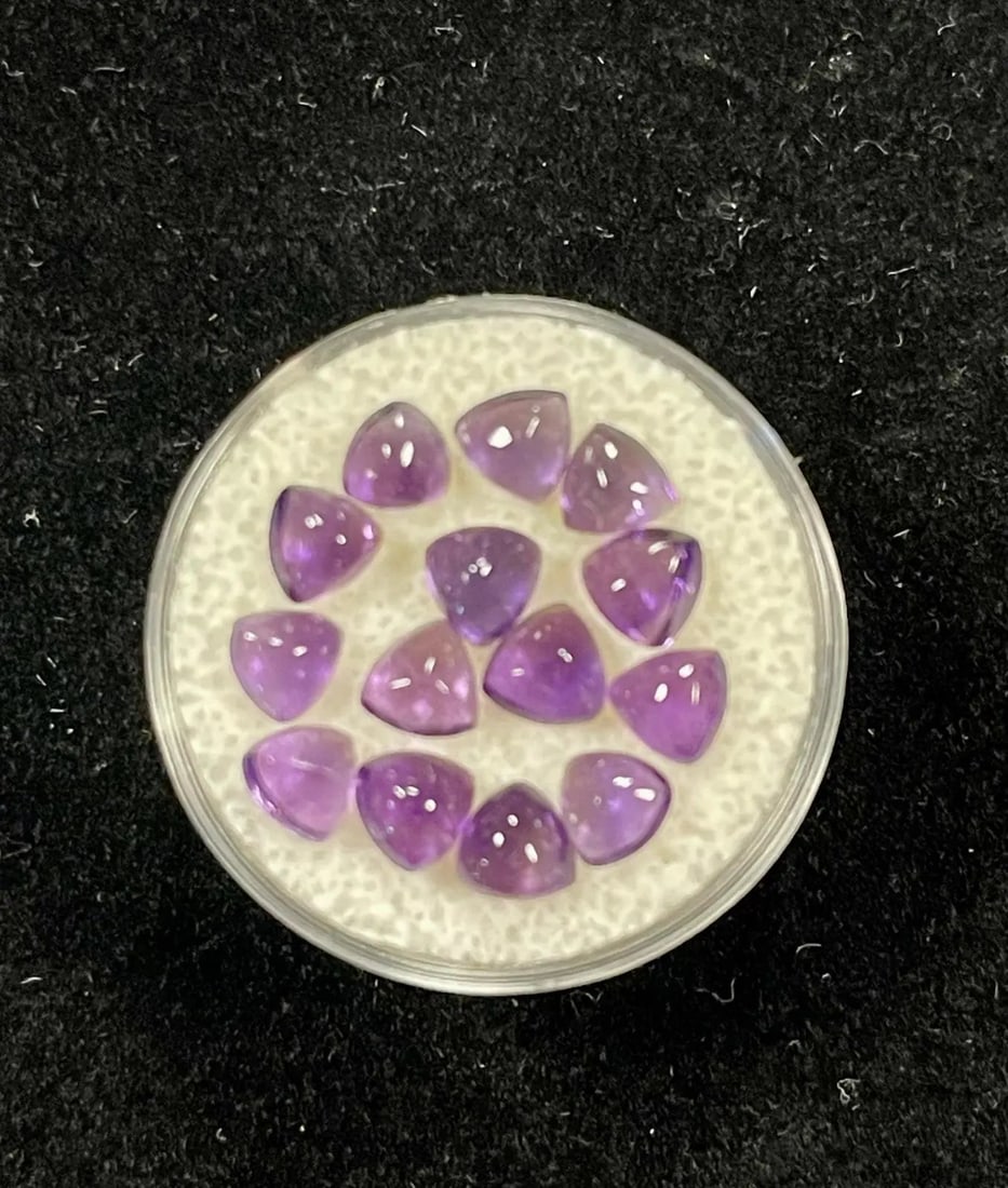 Exceptional Quality 14 Pieces, Purple Amethyst Hearts(Trillion Cab) Shaped Brazil Gemstone Weight: ABC Rugs, Kilims & Jewelry offers internationally certified and verified pieces, with documentation provided by trusted gemological institutions, manufacturers, and industry professionals. At ABC 