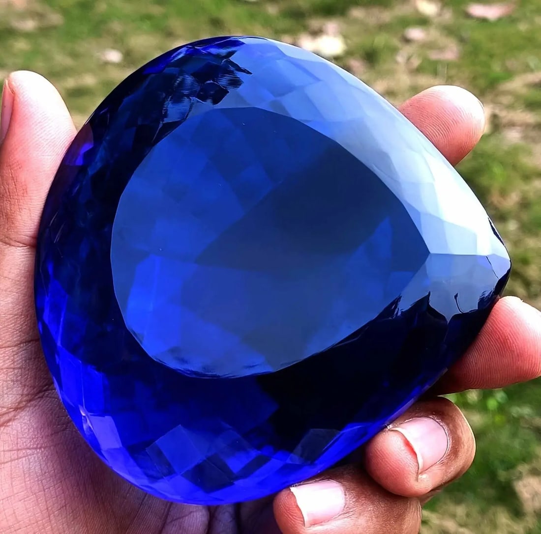 Exceptional Quality 1000 Ct Certified Brazilian Blue Topaz Big Size Pear cut Loose Gemstone, Gem217: ABC Rugs, Kilims & Jewelry offers internationally certified and verified pieces, with documentation provided by trusted gemological institutions, manufacturers, and industry professionals. At ABC 