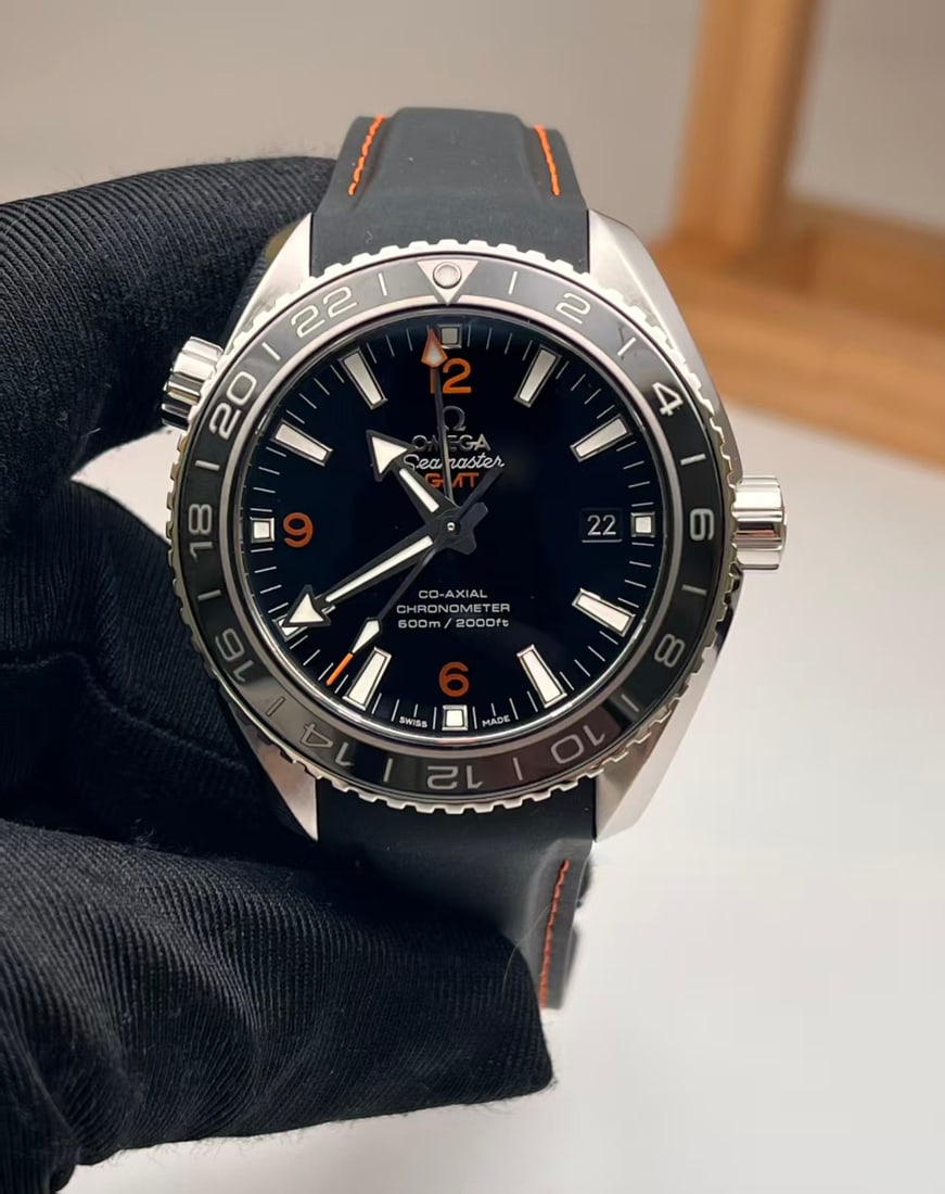 OMEGA SEAMASTER COLLECTION WRISTWATCH (1 of 3)