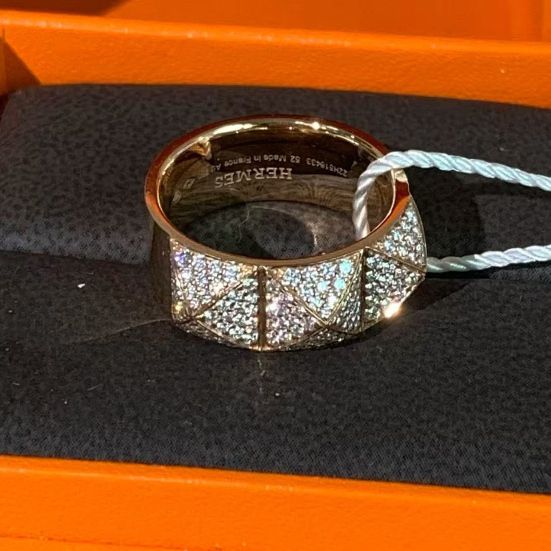 Hermes CDC Quilted 18K Rose Gold Full Pave Diamond Ring: Authentic Hermes CDC ring in 18K rose gold with full pave diamonds.Size 52.Purchased in 2025.Original retail price: RMB 110,000.Comes with complete set: original box, warranty card and accessories.In 