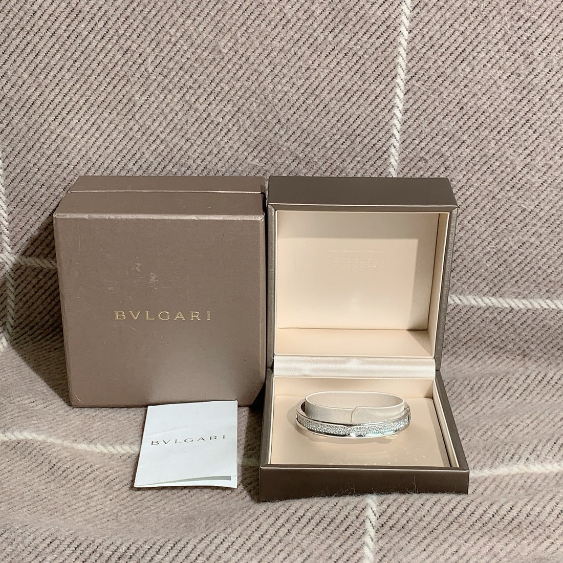 BVLGARI B.zero1 Rock Three-Row Diamond Pave White Gold Bracelet, Size 17: BVLGARI B.zero1 Rock Three-row Pave Diamond White Gold Bracelet, Size 17.Complete with box and certificate, purchased in 2024.Original retail price over 300,000 RMB.Suitable for personal use or giftin