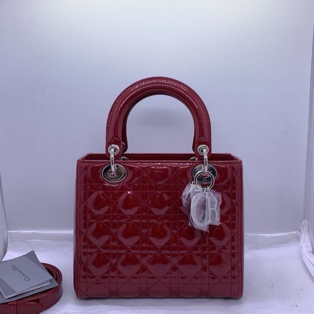 Christian Dior Lady Dior Medium shoulder bag Handbag Patent Red France: Normal signs of daily use