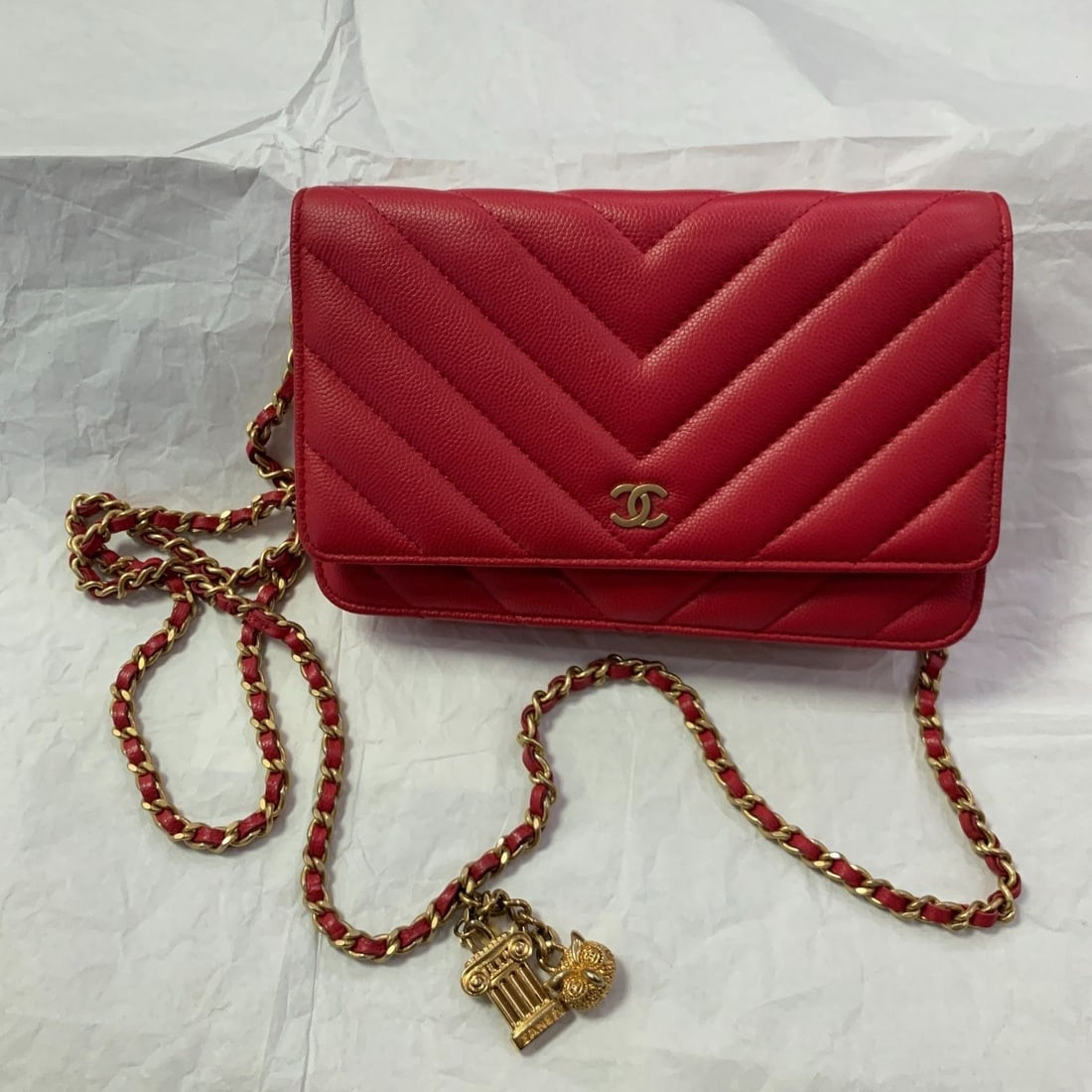 second chanelCaviar Chevron Ancient Greek Quilted origin France chain bag: second chanelCaviar Chevron Ancient Greek Charms Quilted Wallet On Chain WOC Red, accessory dust bag ID card, normal use traces