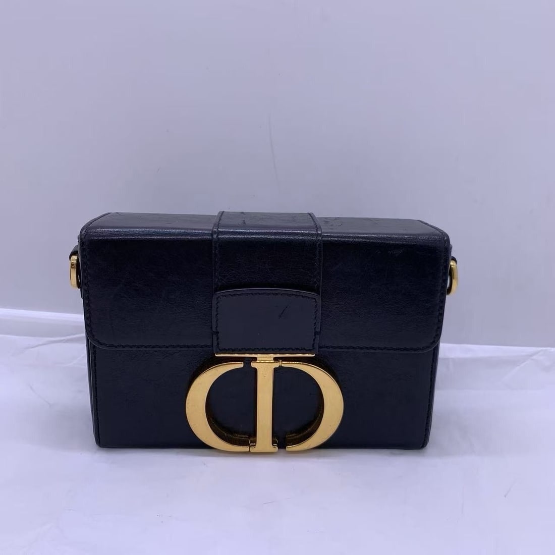 ChristianDior Christian Dior Shoulder Bag 30MONTAIGNE handbag Origin Italy: Normal signs of daily use