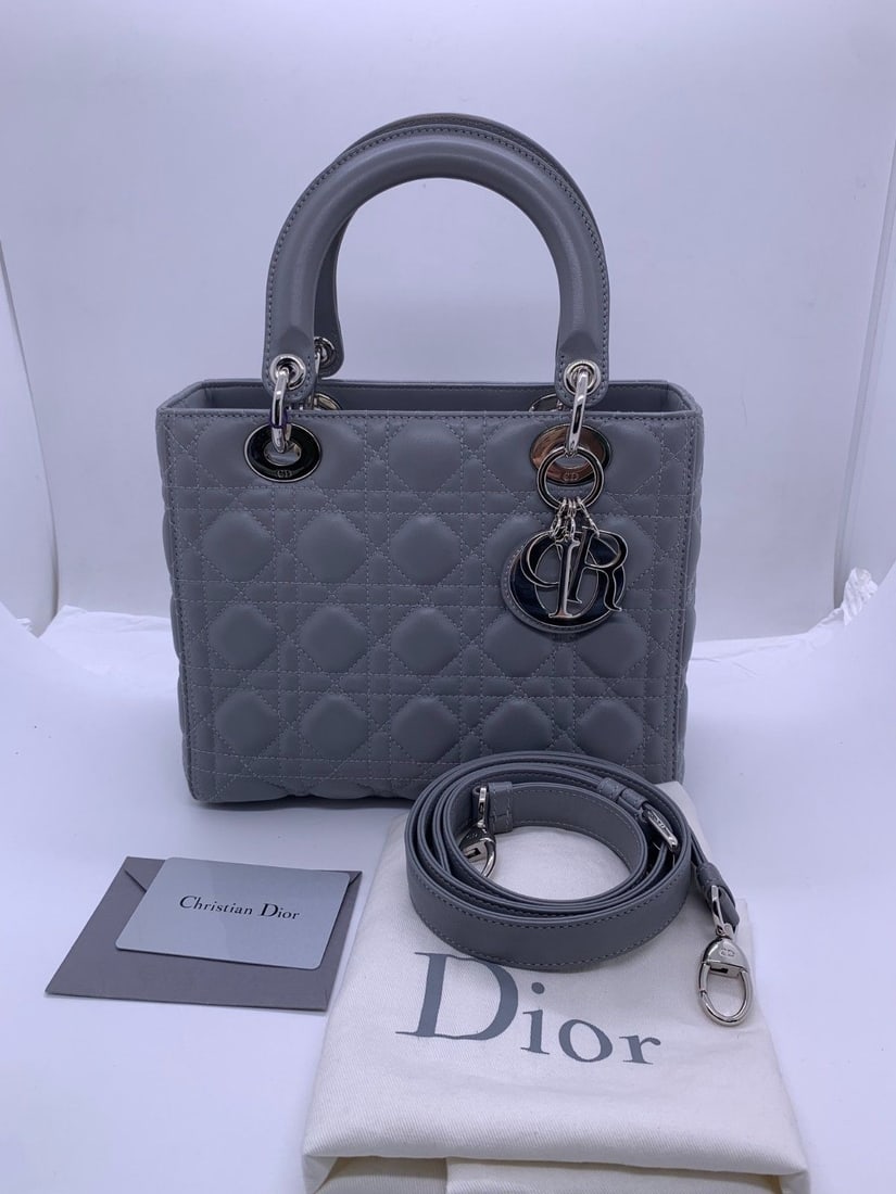 Christian Dior Lady Dior Shoulder Bag Medium Gray Leather Origin Italy: Normal signs of wear, scuffs on the four corners, minor scuffs on the surface leather, scratches on the hardware, small stains on the interior.