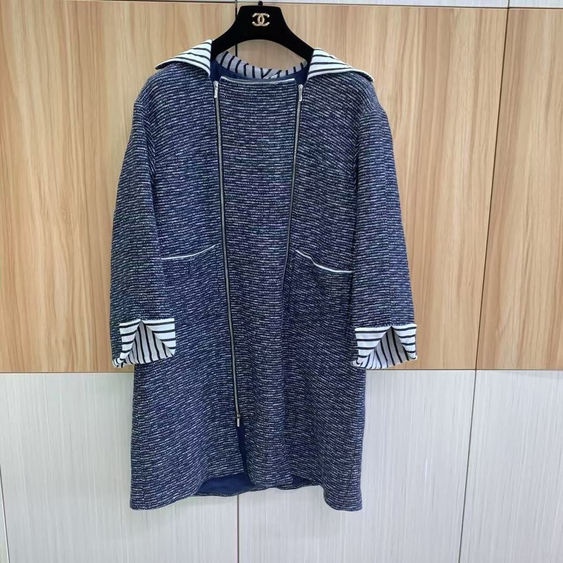 Chanel coat Long zipper cloak, long coat knitted Long dress Italy 40: Normal signs of daily use