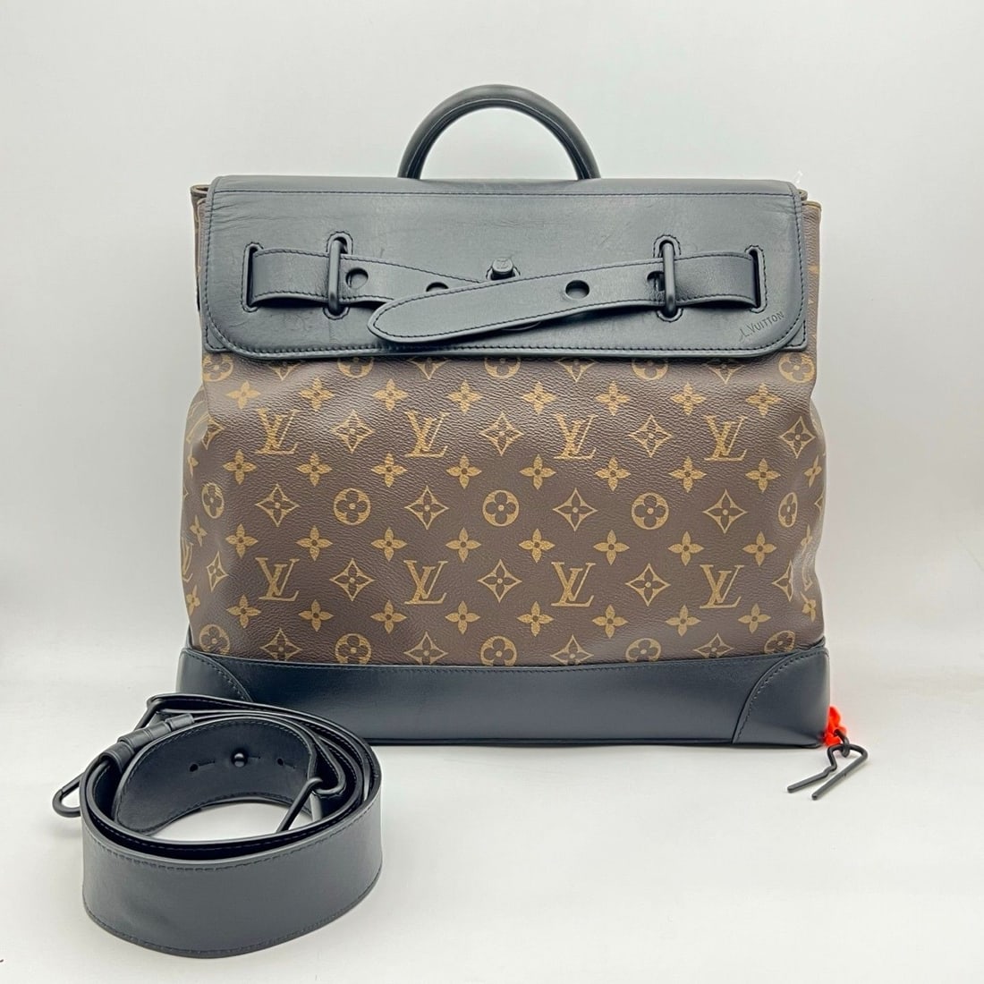 Louis Vuitton Solar Ray Steamer PM monogram tote bag M44473 Origin France: Normal signs of wear, corner abrasion, leather scratches on surface, hardware wear, scratches on shoulder strap, clean interior