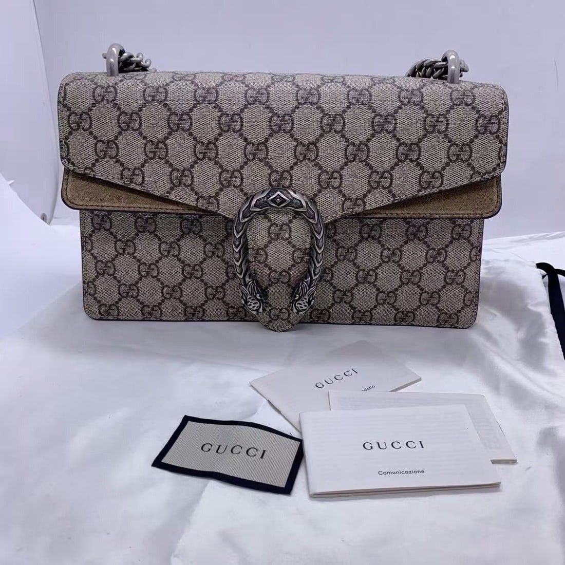 Gucci Dionysus Medium Shoulder Bag chain bag gray Italy: Normal signs of daily use